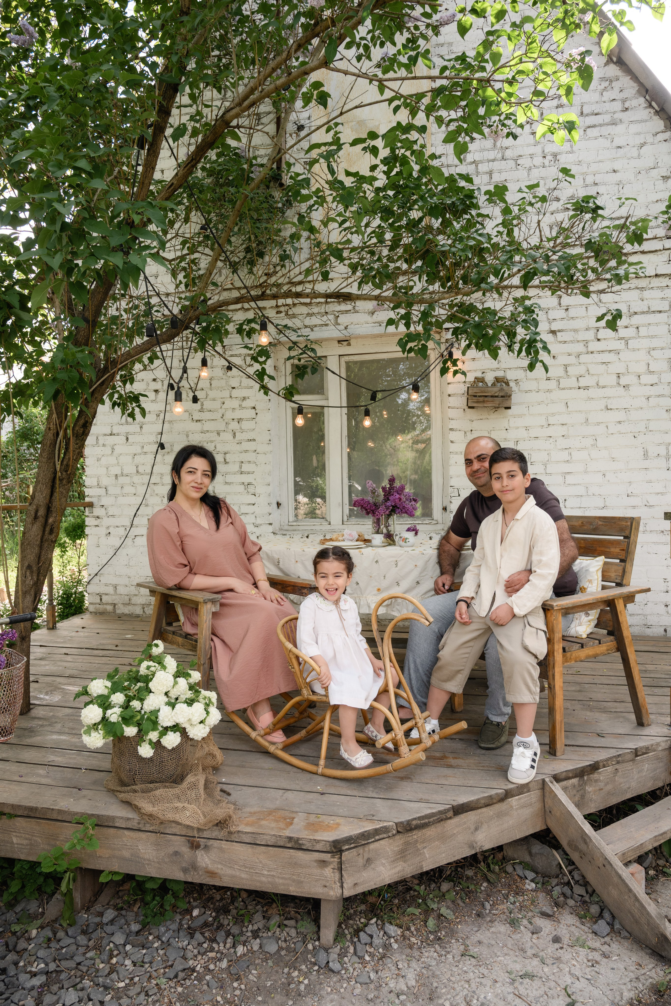 Лодка с сиренью. Фотограф в Ростове-на-Дону Оксана Филатьева