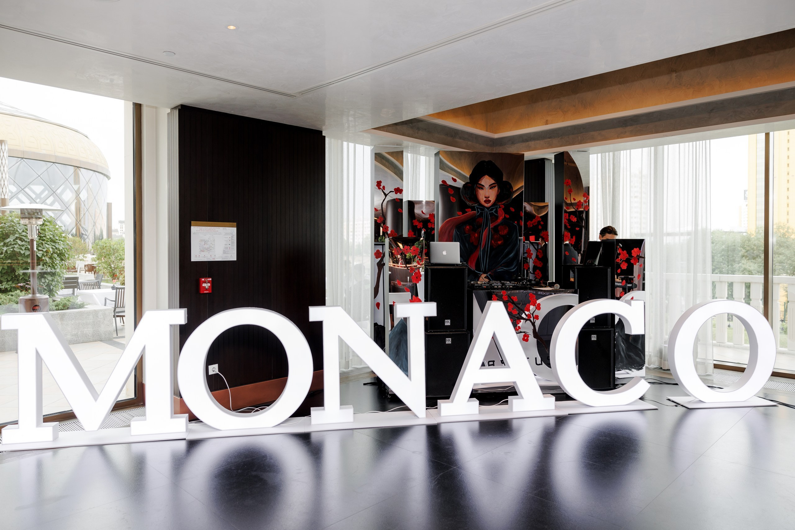 Monaco beauty saloon. Меня зовут Гайдар Искаков. Я живу в Астане и фотографирую свадебные торжества, ивенты, индивидуальные сьемки в Астане, Алматы и Дубае