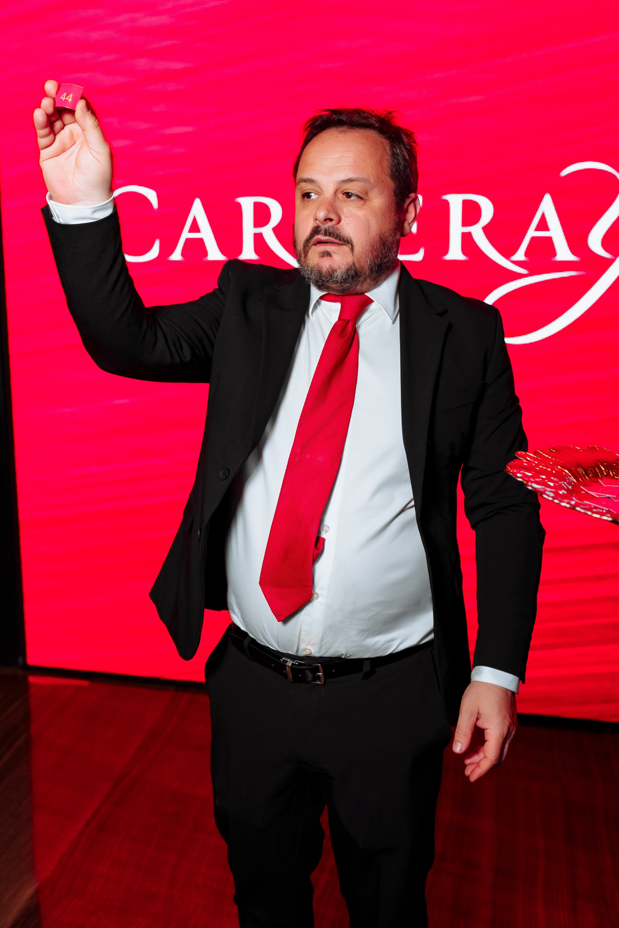 Презентация ювелирных изделий «Carrera y Carrera». Профессиональный фотограф в городе Астана Копанев Данил