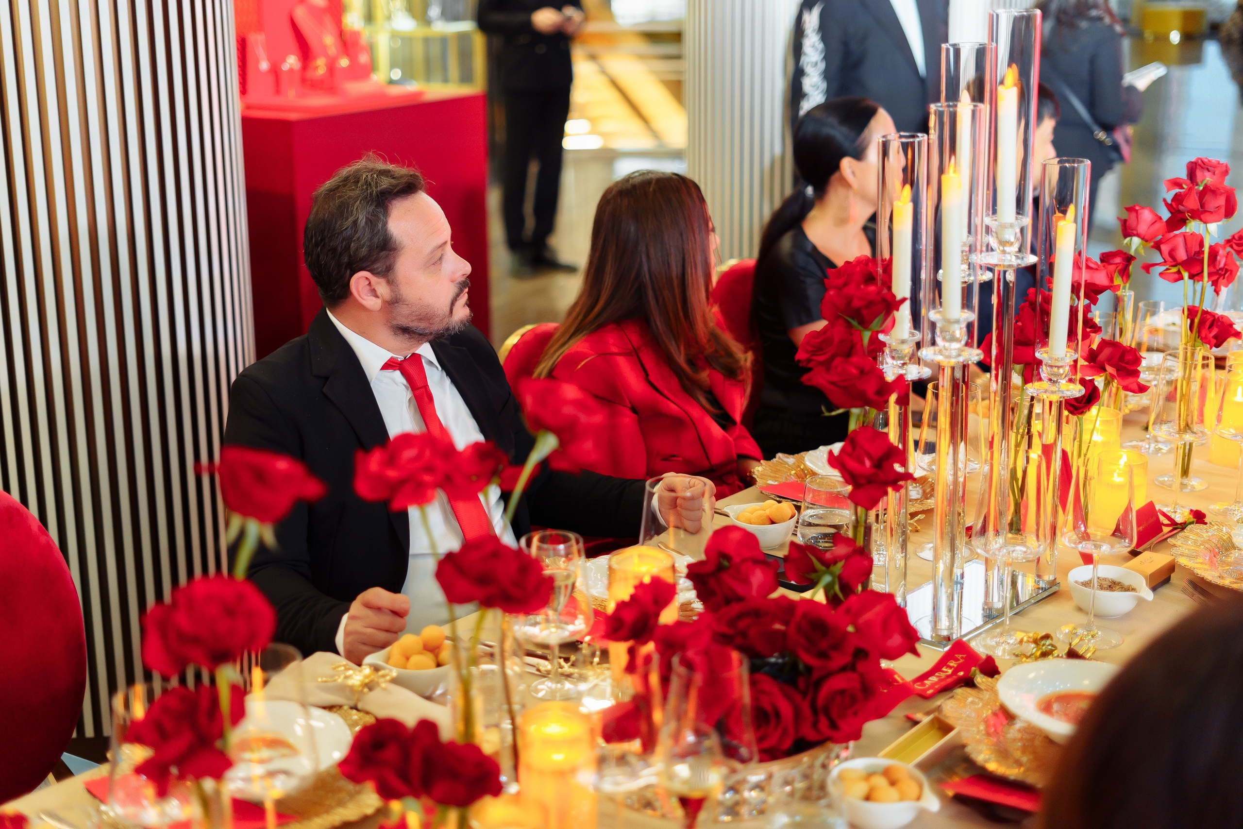 Презентация ювелирных изделий «Carrera y Carrera». Профессиональный фотограф в городе Астана Копанев Данил