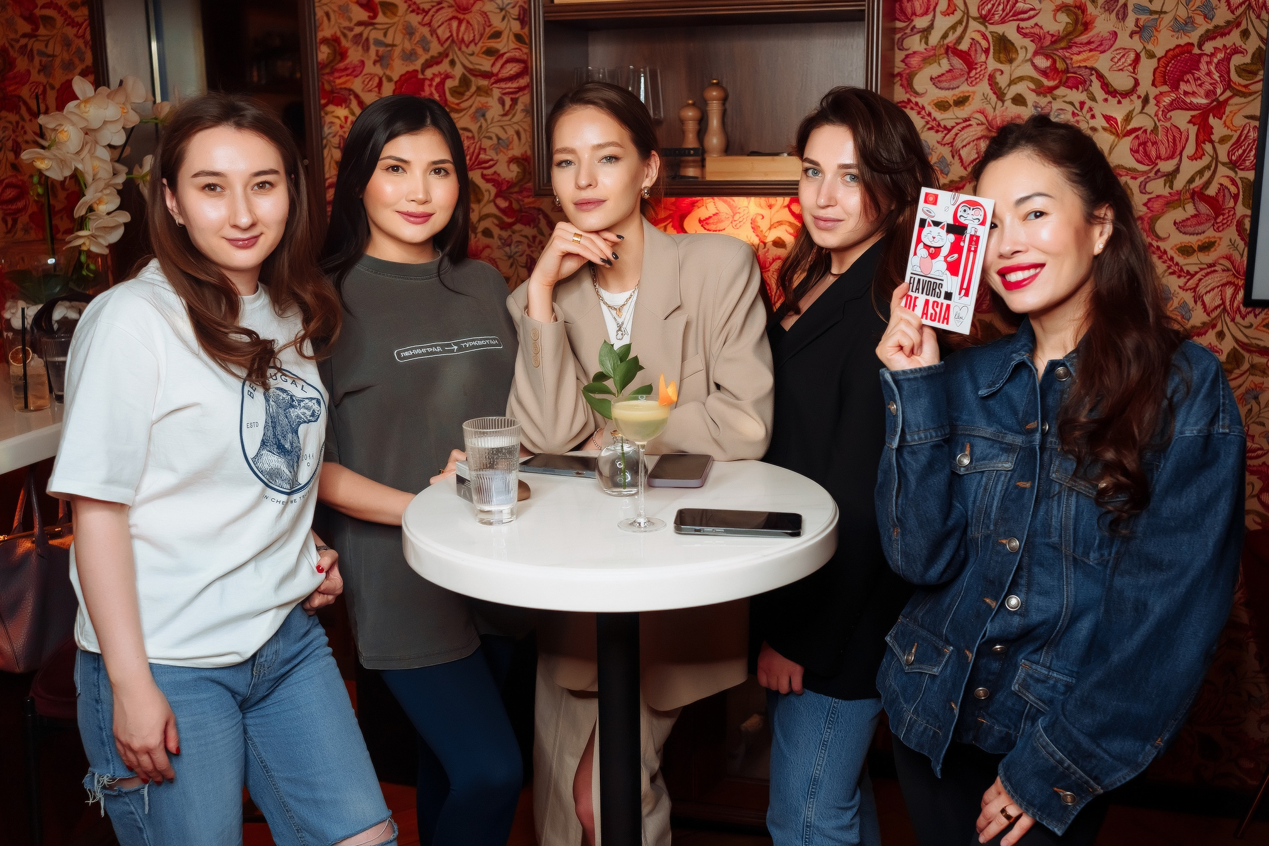 Коктейльный вечер в «Bar Lilou». Профессиональный фотограф в городе Астана Копанев Данил