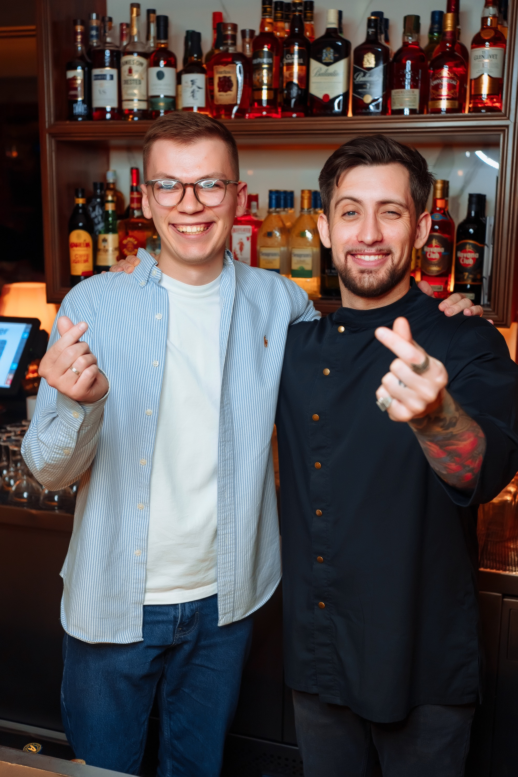 Коктейльный вечер в «Bar Lilou». Профессиональный фотограф в городе Астана Копанев Данил