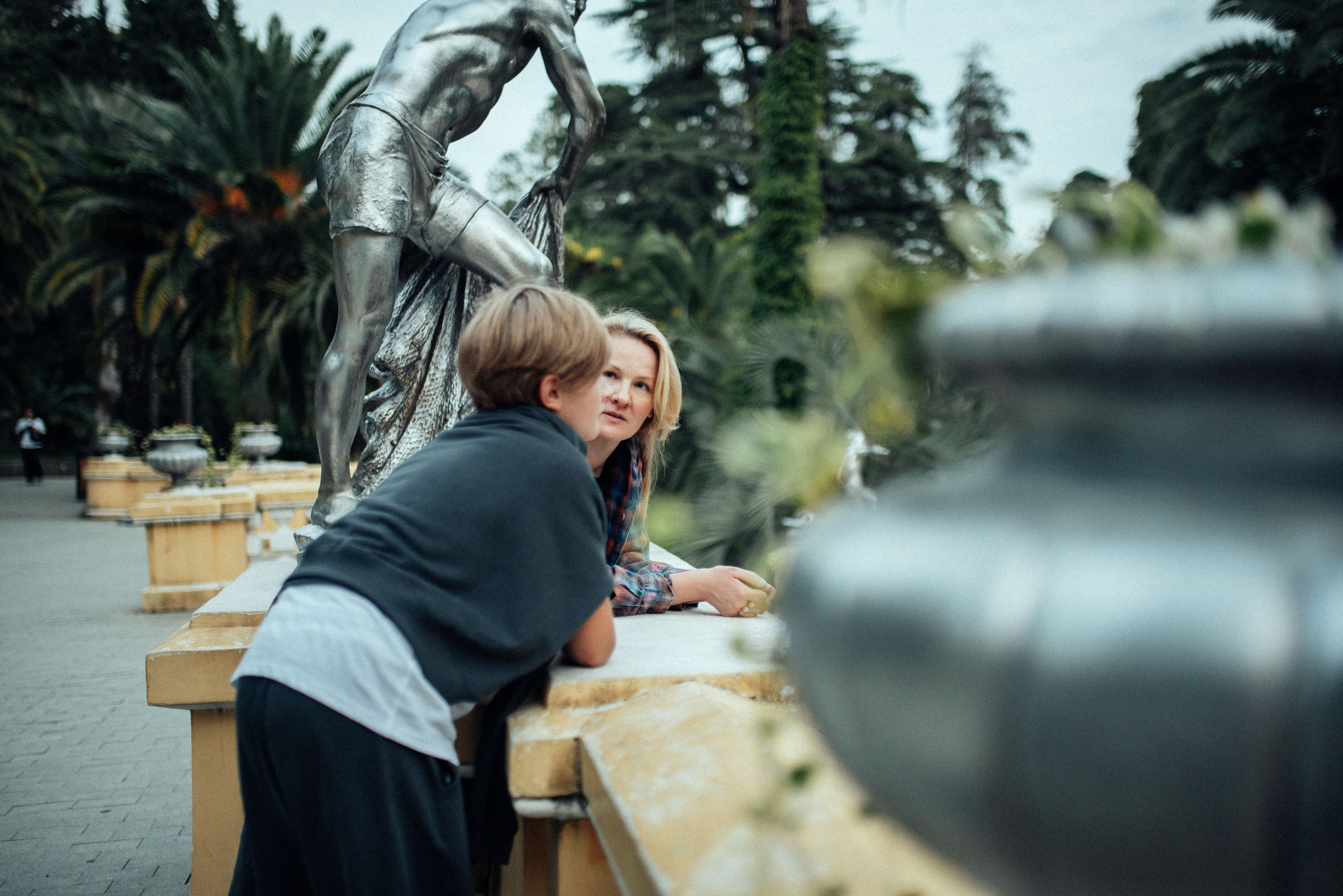 Фотосессия в центре Сочи в парке Дендрарий. Фотограф в Сочи — Маргарита Поганова