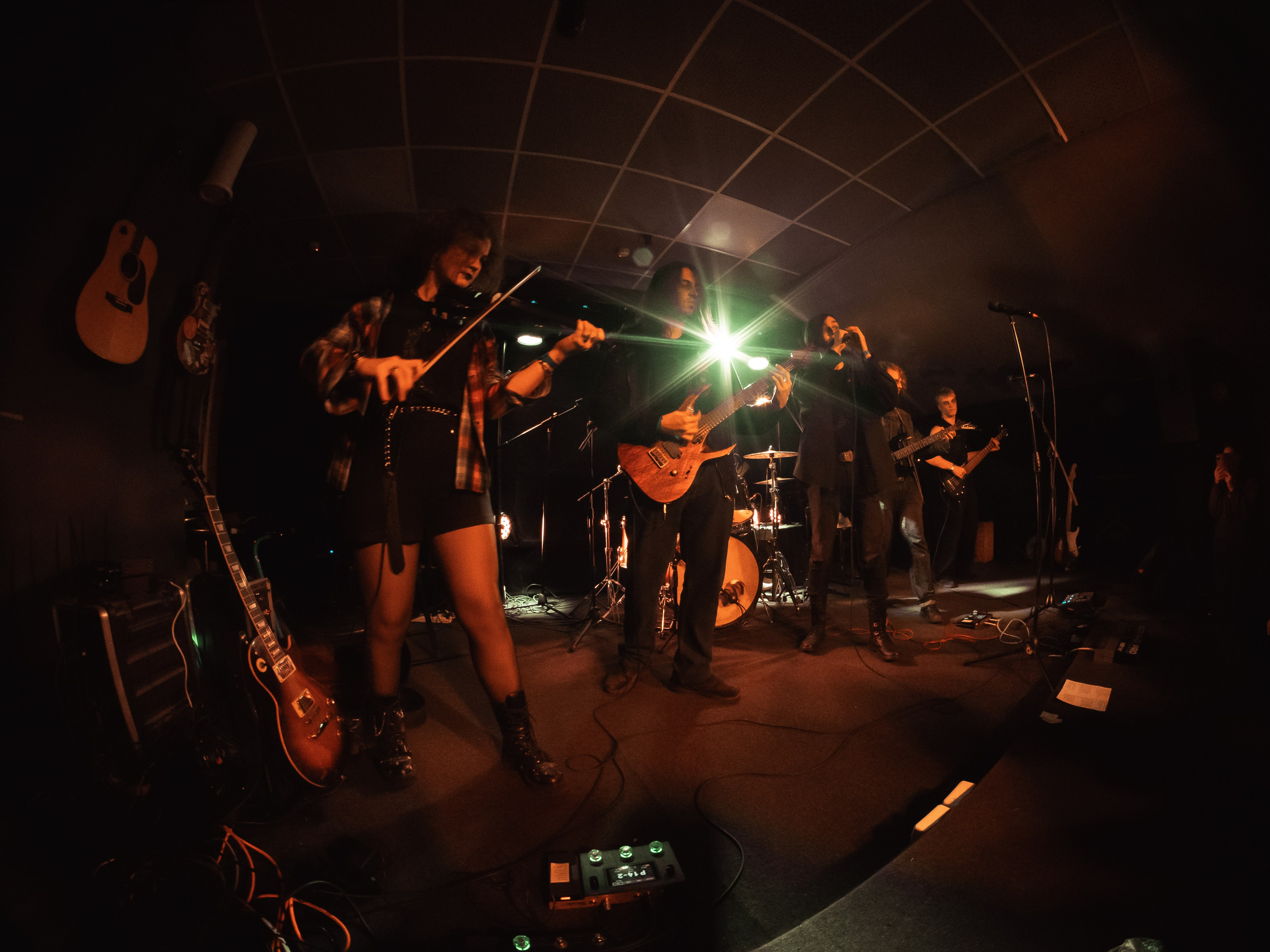 Лунная фаза, Красноярск. 24.10.2025, 64/6. Фотограф Регина Крикунова г. Красноярск