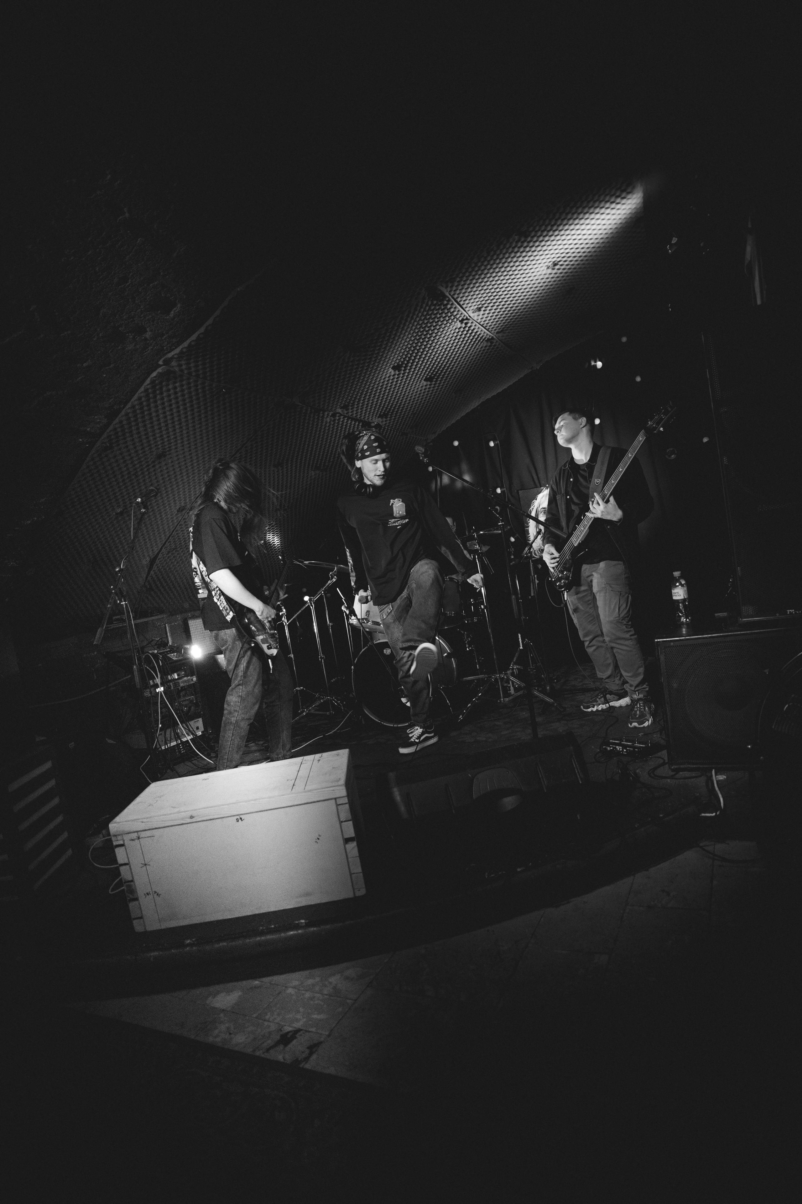 Праймал. Бар «Дело не в тебе», Красноярск, 20.04.2025. Фотограф Регина Крикунова г. Красноярск