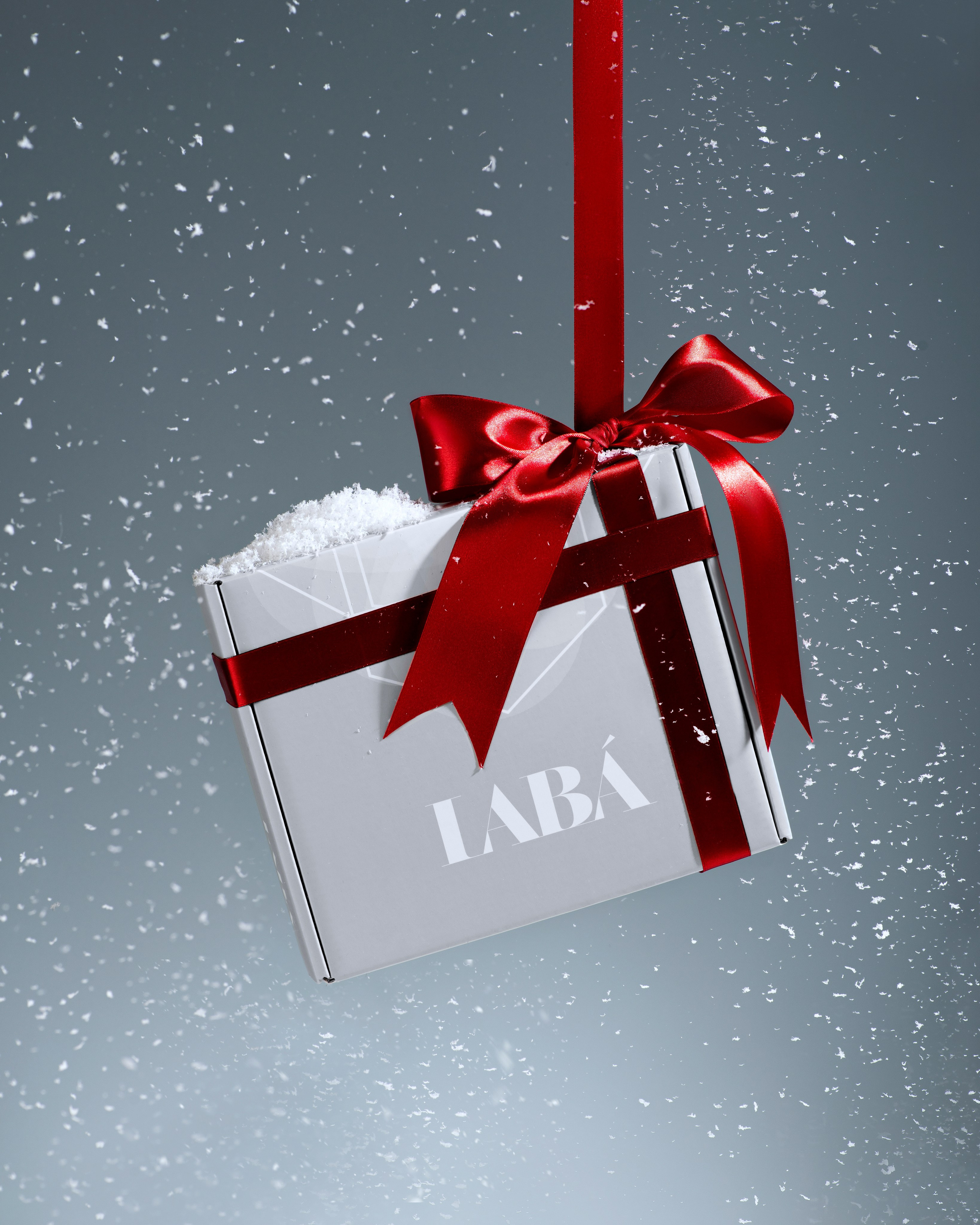 Бьюти (косметика, уход, аксессуары). Предметная фотография