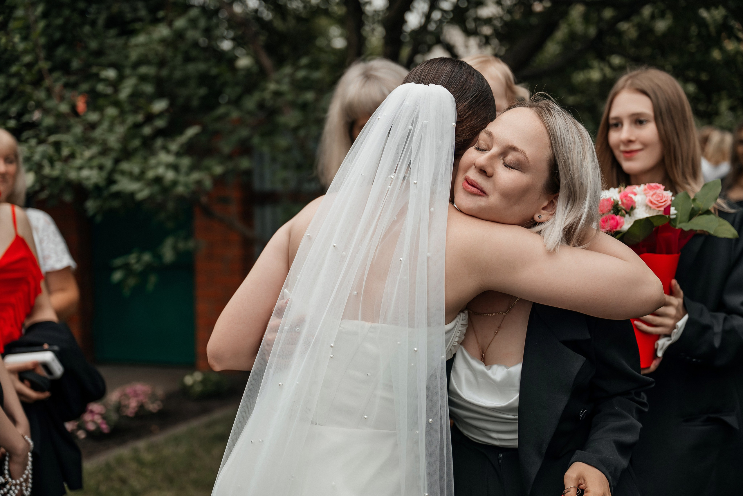 «Свадьба Даши и Артема». Школьный фотограф в Валуйках. Фотосессии для выпускников и изготовление выпускных альбомов в городе Валуйки и в Белгородской области