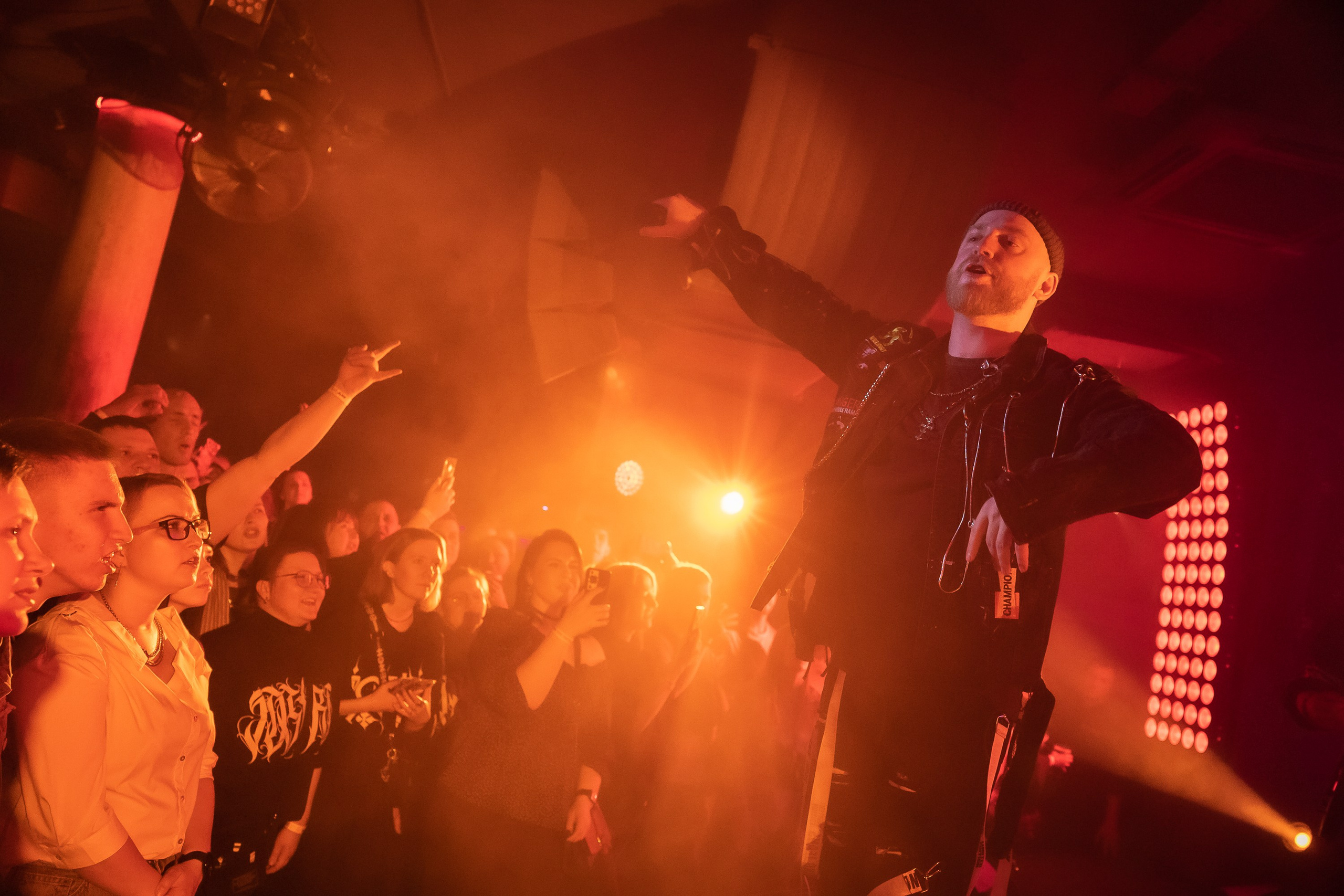 Концерт альтернатив метал группы iOSTRA в «Music bar Мумий Тролль» Москва. Фотограф Владимир Охрименко