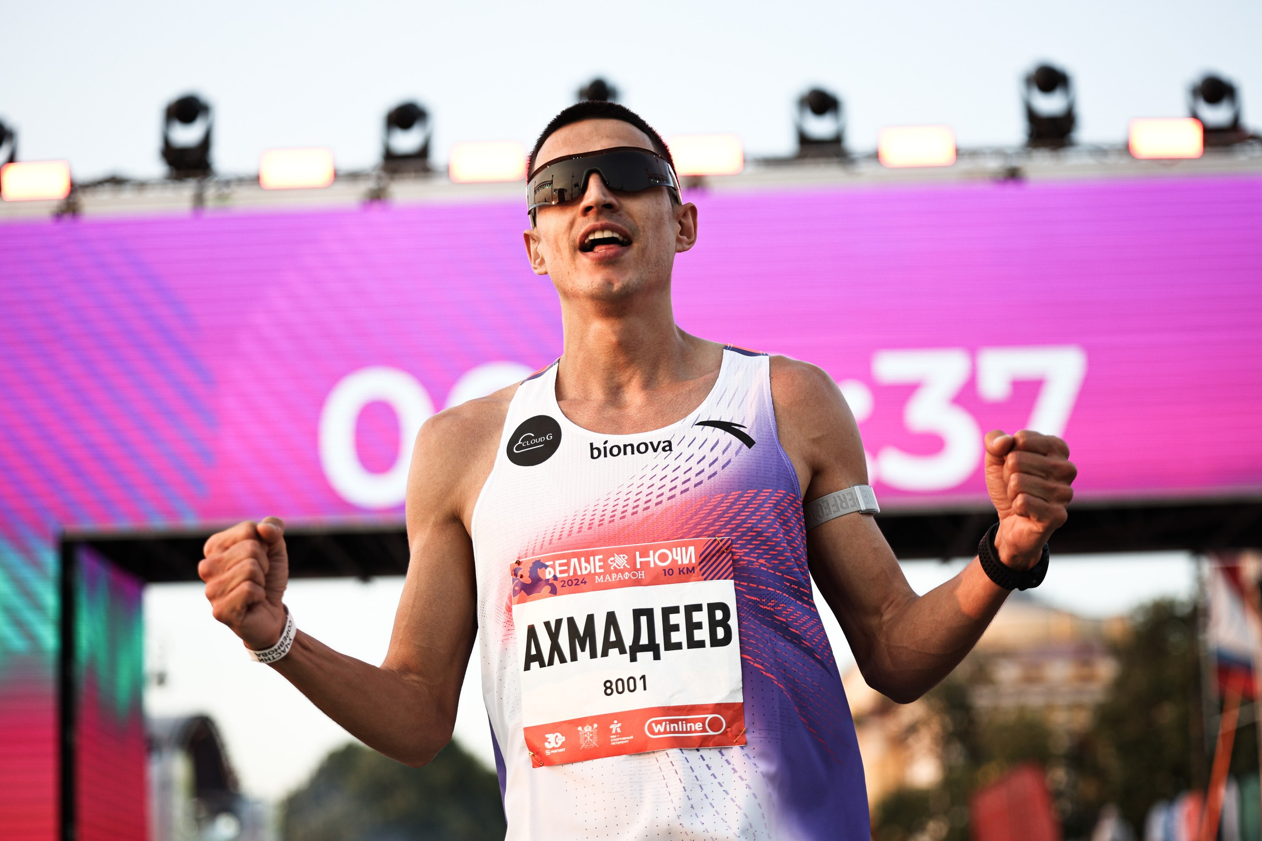 Марафон «Белые ночи». Профессиональный спортивный фотограф в Санкт-Петербурге