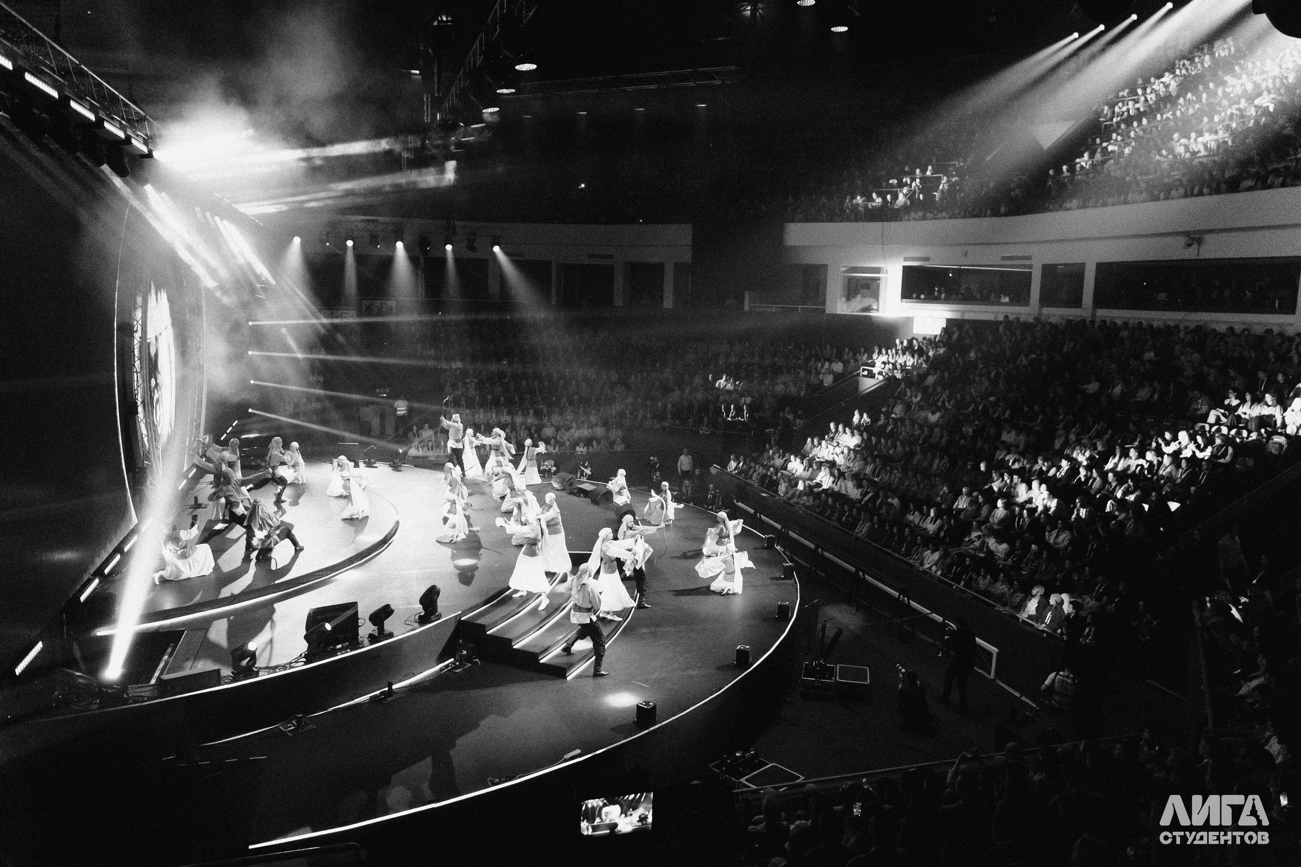 Российская Студенческая Весна 2025. Портретный фотограф в Казани Радомир Заздравных