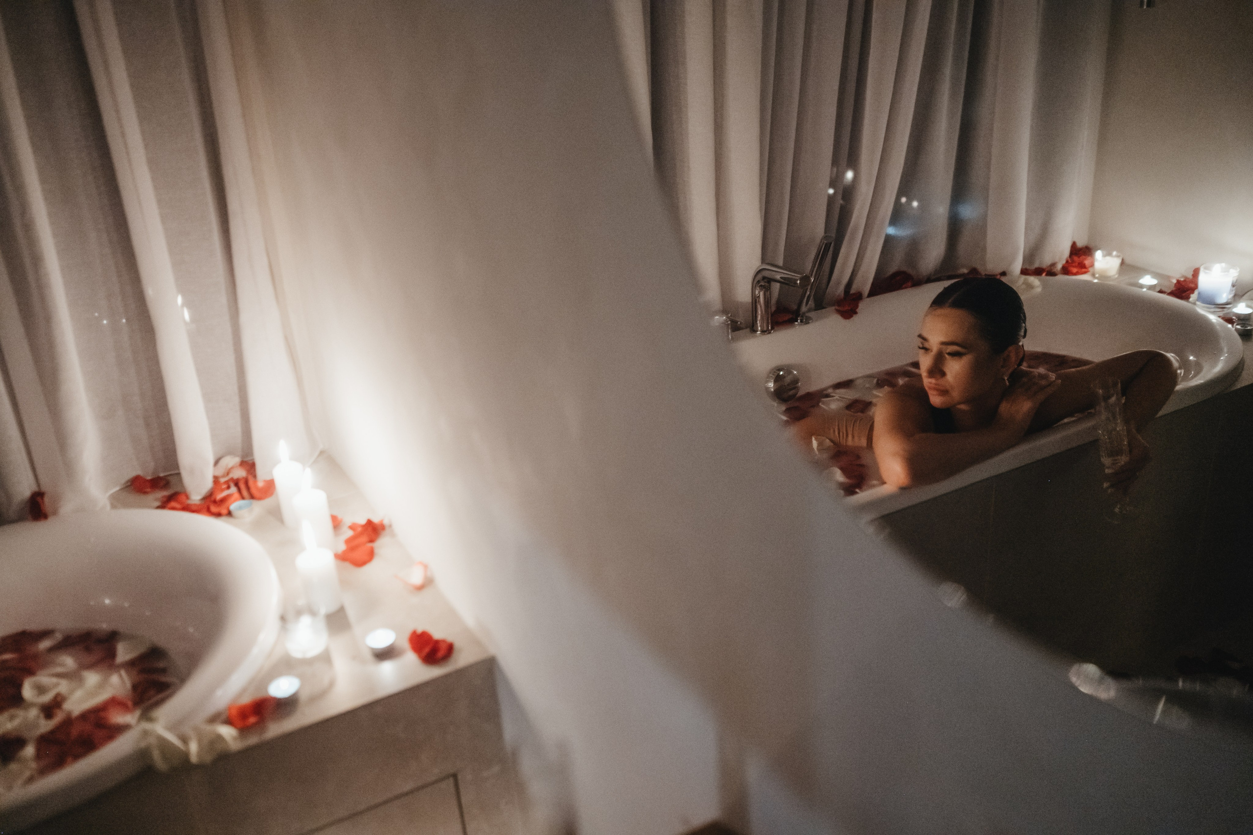 фотограф Крым ,фотограф Симферополь, свадебная фотосессия , свадьба ,свадьба в Крыму ,свадебный фотограф Крым, свадебный фотограф в Крыму ,невеста, невеста Крымфотограф Крым ,фотограф Симферополь, свадебная фотосессия , свадьба ,свадьба в Крыму ,свадебный фотограф Крым, свадебный фотограф в Крыму ,невеста, невеста Крым ,фотосессия в ванной ,двое в ванной ,ванна с розами ,ванна с лепестками