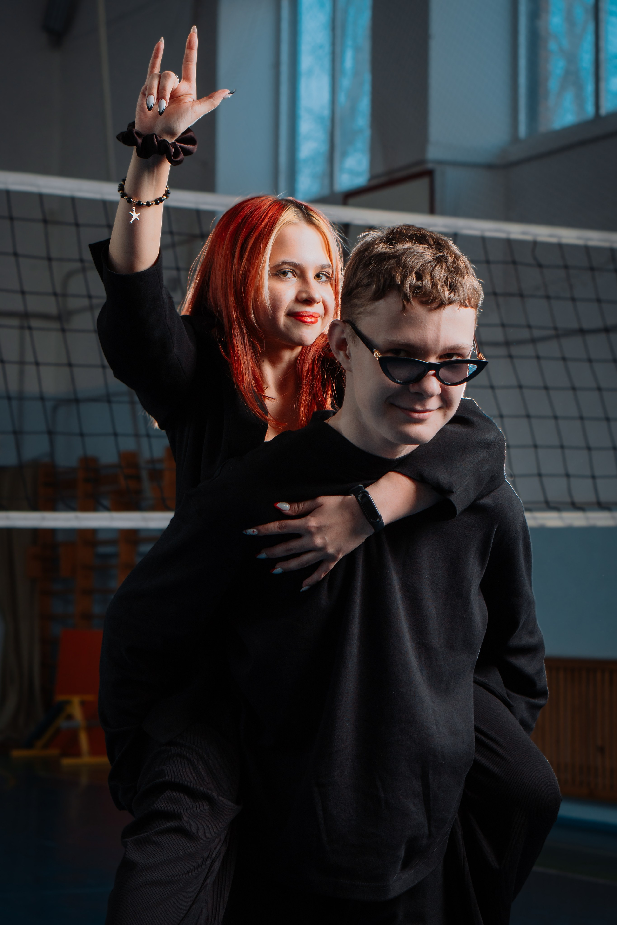 Профессиональная школьная фотография и создание выпускных альбомов в Хабаровске. Современные, яркие и запоминающиеся фотографии для школьников. Уникальный дизайн обложек выпускных книг, которые станут настоящей памятью о школьных годах. Закажите качественные фото и стильные альбомы для выпускников в Хабаровске. Нажмите заказать Выпускные Альбомы ( Дипломы ) в Хабаровске и мы свяжемся свами.