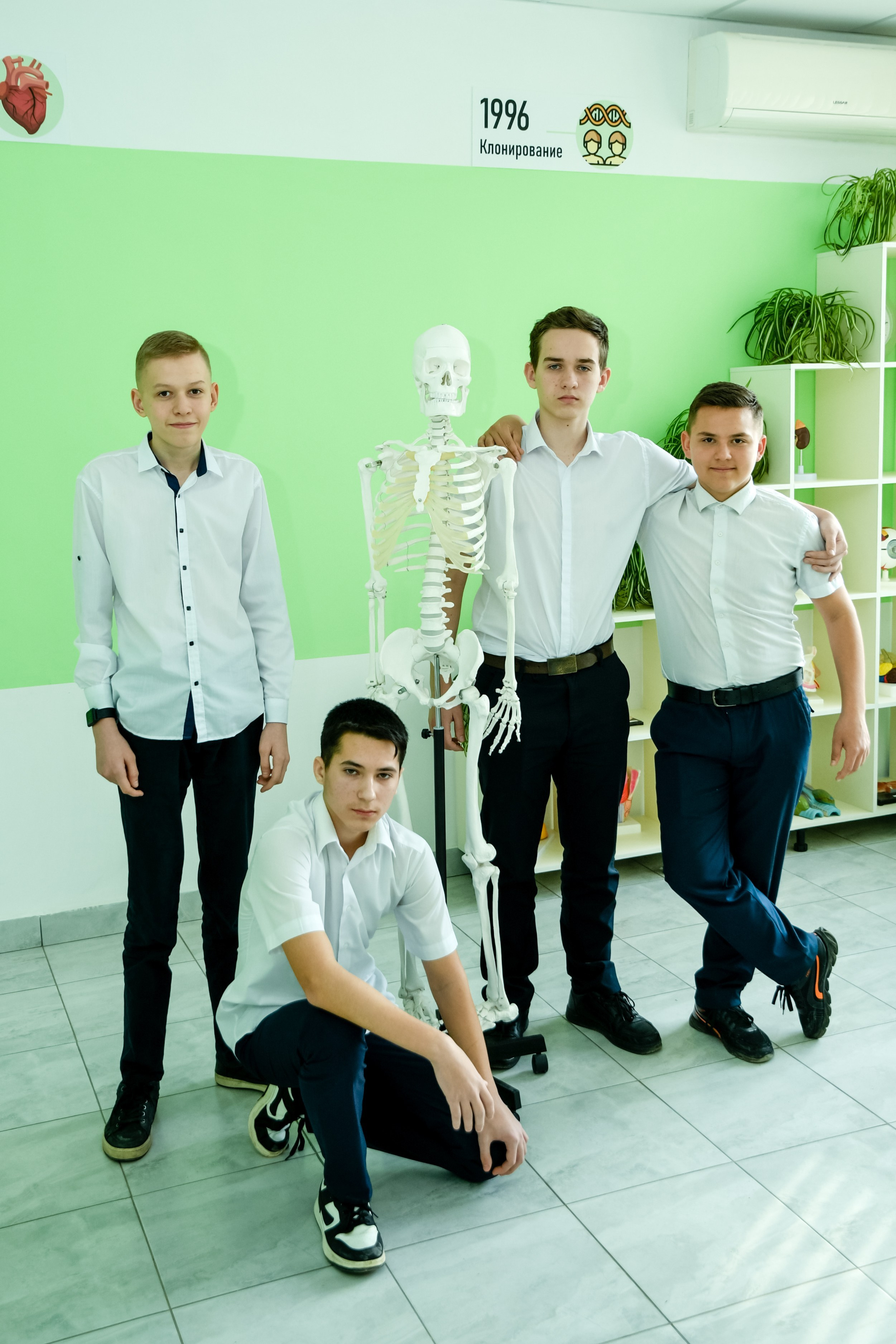 Фотосессия для выпускного альбома в классной комнате. Вячеслав Скрипник Фотограф Краснодар