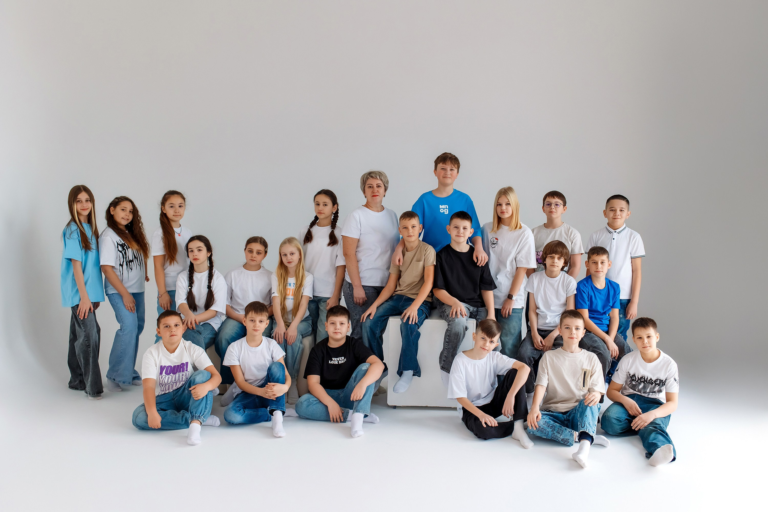 4 класс съемка в фотостудии. Фотограф Любовь Корниенко, Примоский край