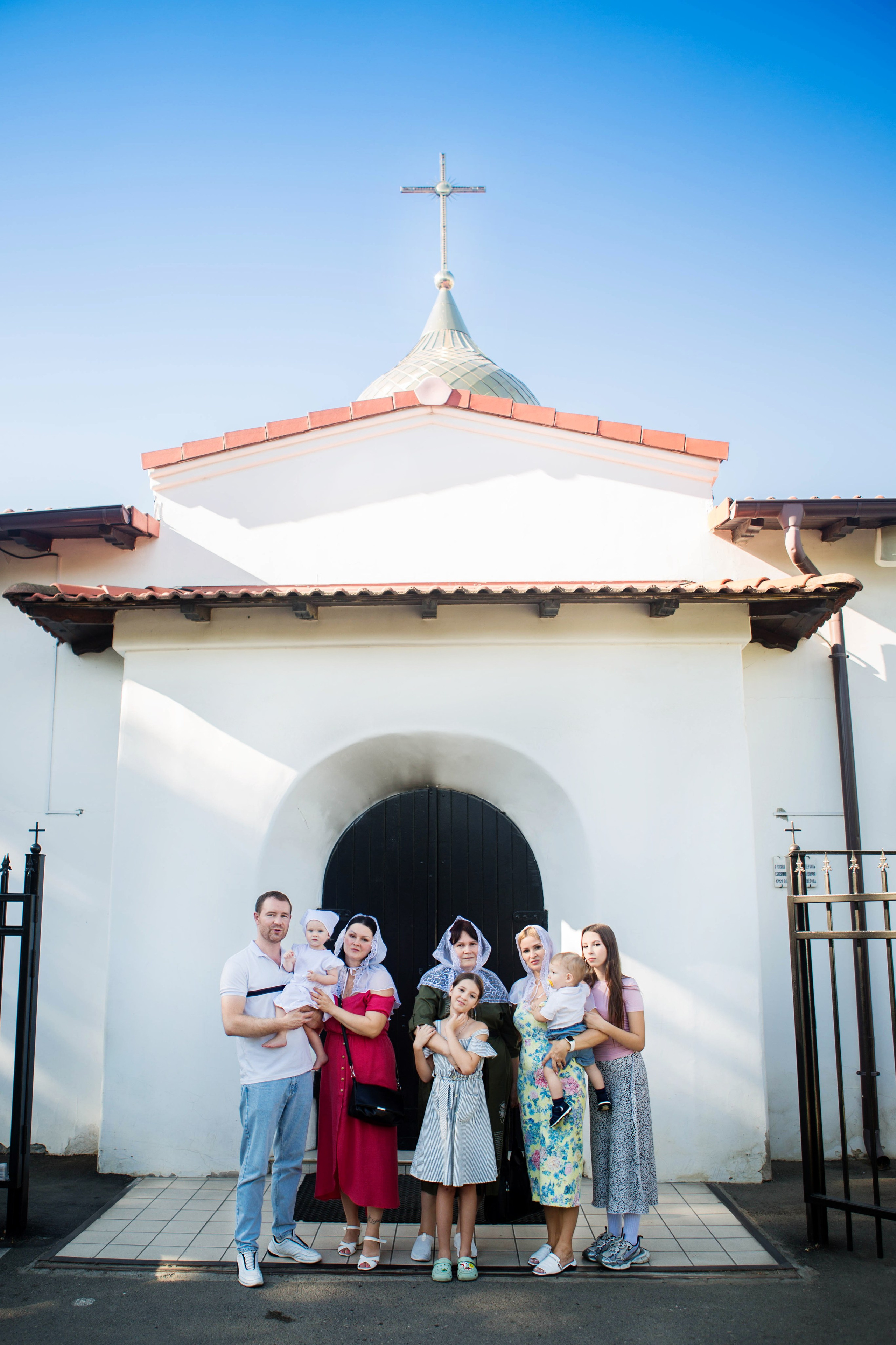 Крещение Феоны. Храм Воскресения Христова (Памирская). Свадебный семейный и детский фотограф в Краснодаре Карина Федоровская