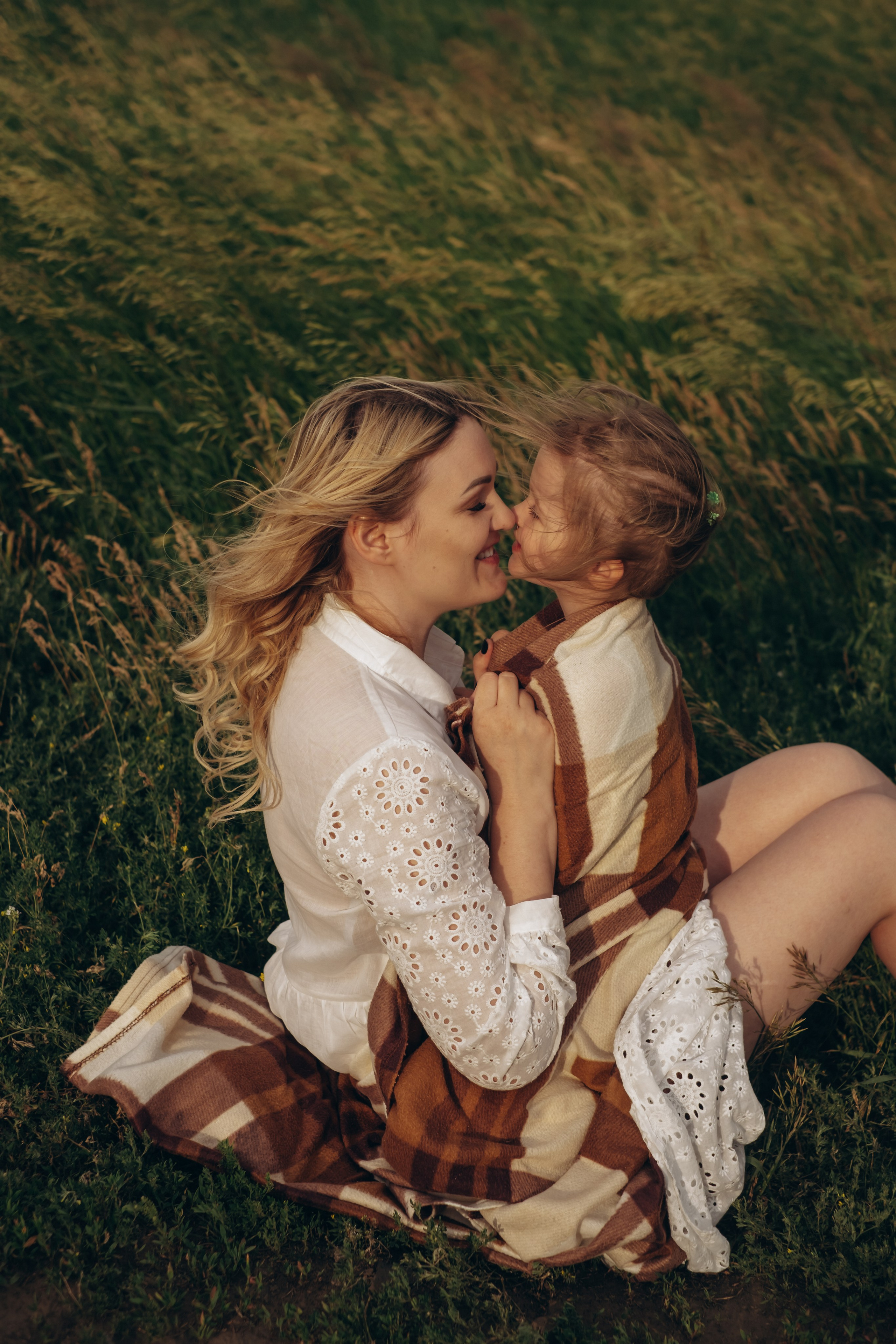 Прогулочная у моря. Мама и дочь. Фотограф Новосибирск Анна Рождественская