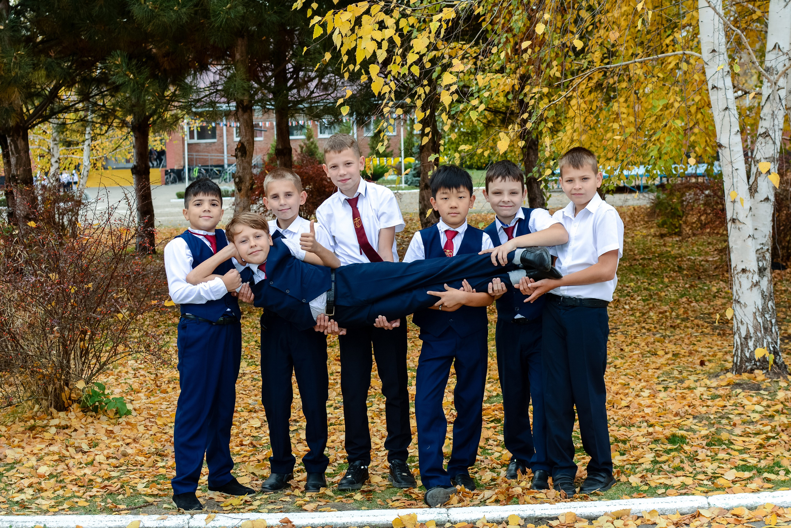 Фотосессия для альбома в классе и на улице. Вячеслав Скрипник Фотограф Краснодар