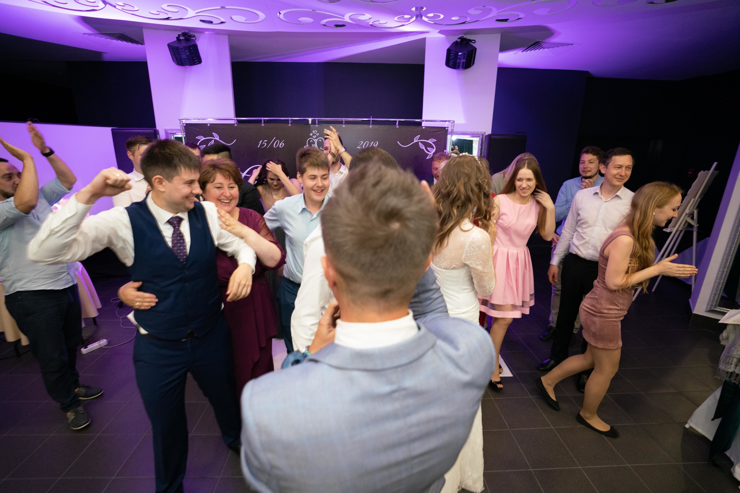 Аня и Андрей. Ведущий на свадьбу в Москве Зубков Алексей