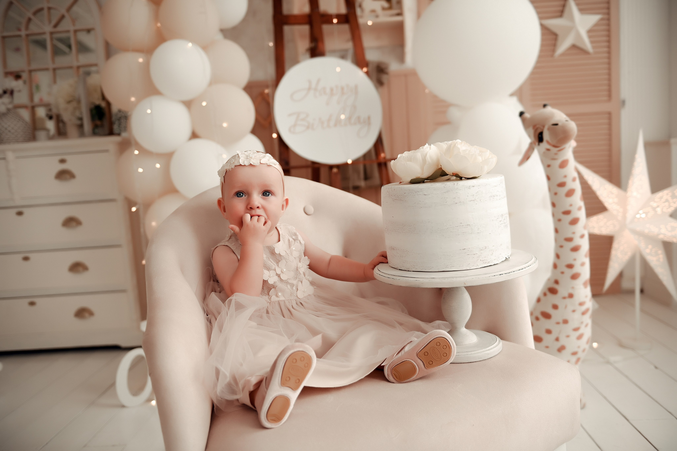 Студийные семейные, детские, индивидуальные фотосессии. Свадебный, семейный, детский, контент фотограф в Омске Максим Ильин