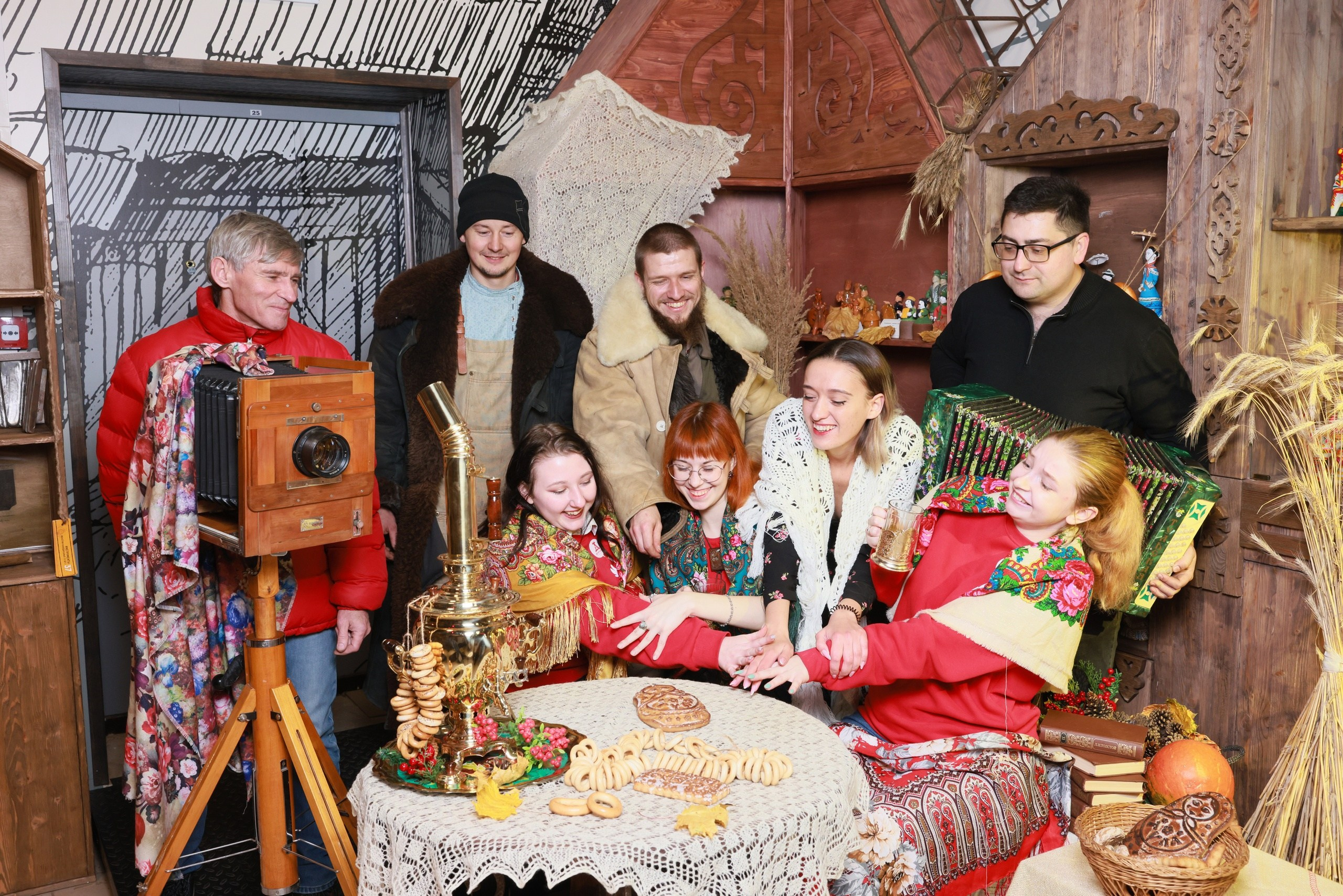 Фотозона в народном стиле с самоваром в «Добродее». Фотограф в Туле Крупский АнДРей. Фотостудия «КАДР71» в Туле