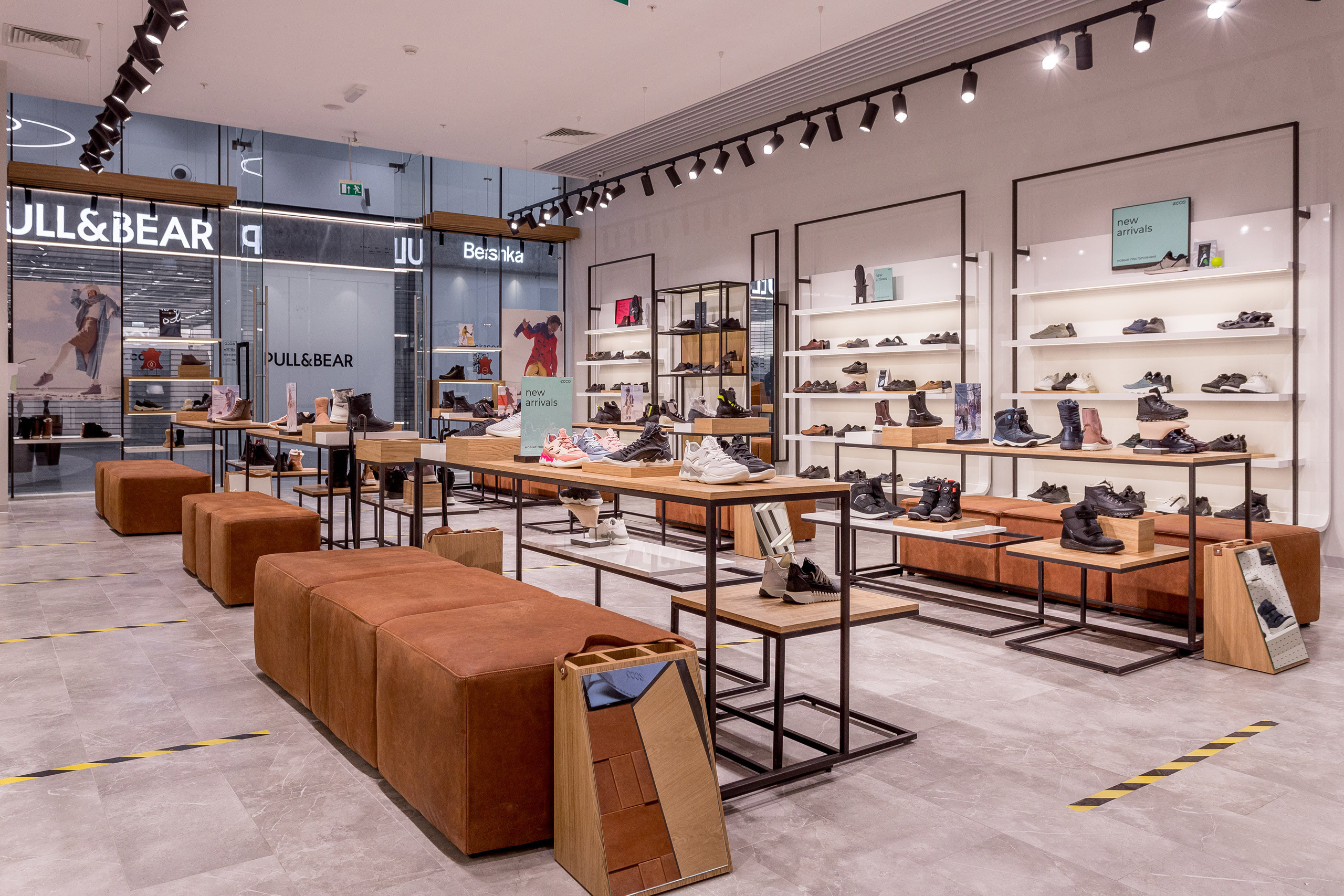 Фотосъемка магазина в Краснодаре Ecco. Интерьерный фотограф Краснодар: профессионально по доступным ценам