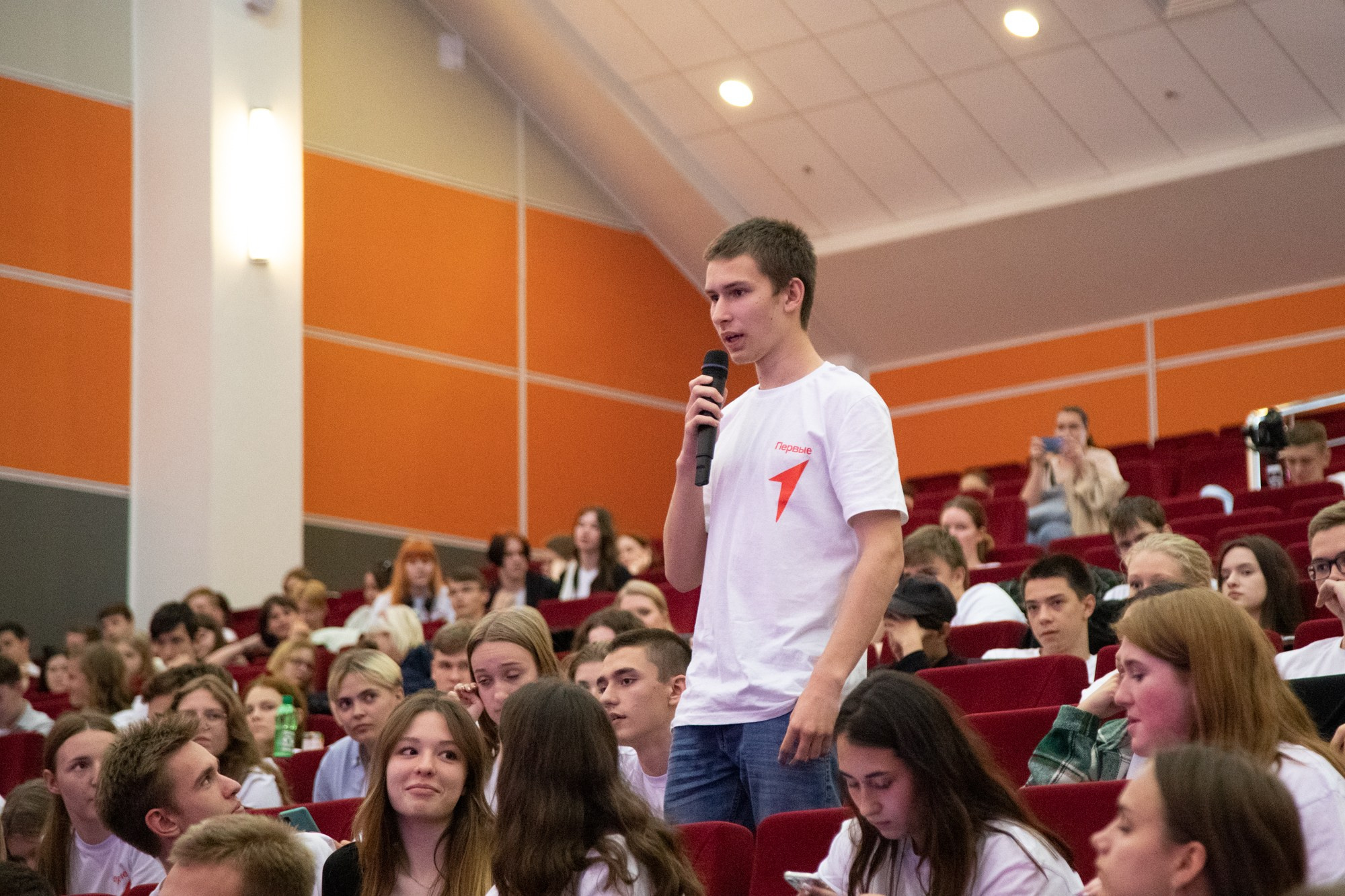 Первый фестиваль Движения Первых в Краснодаре. Репортажный, промышленный и маркетплейс-фотограф Дмитрий Чернат