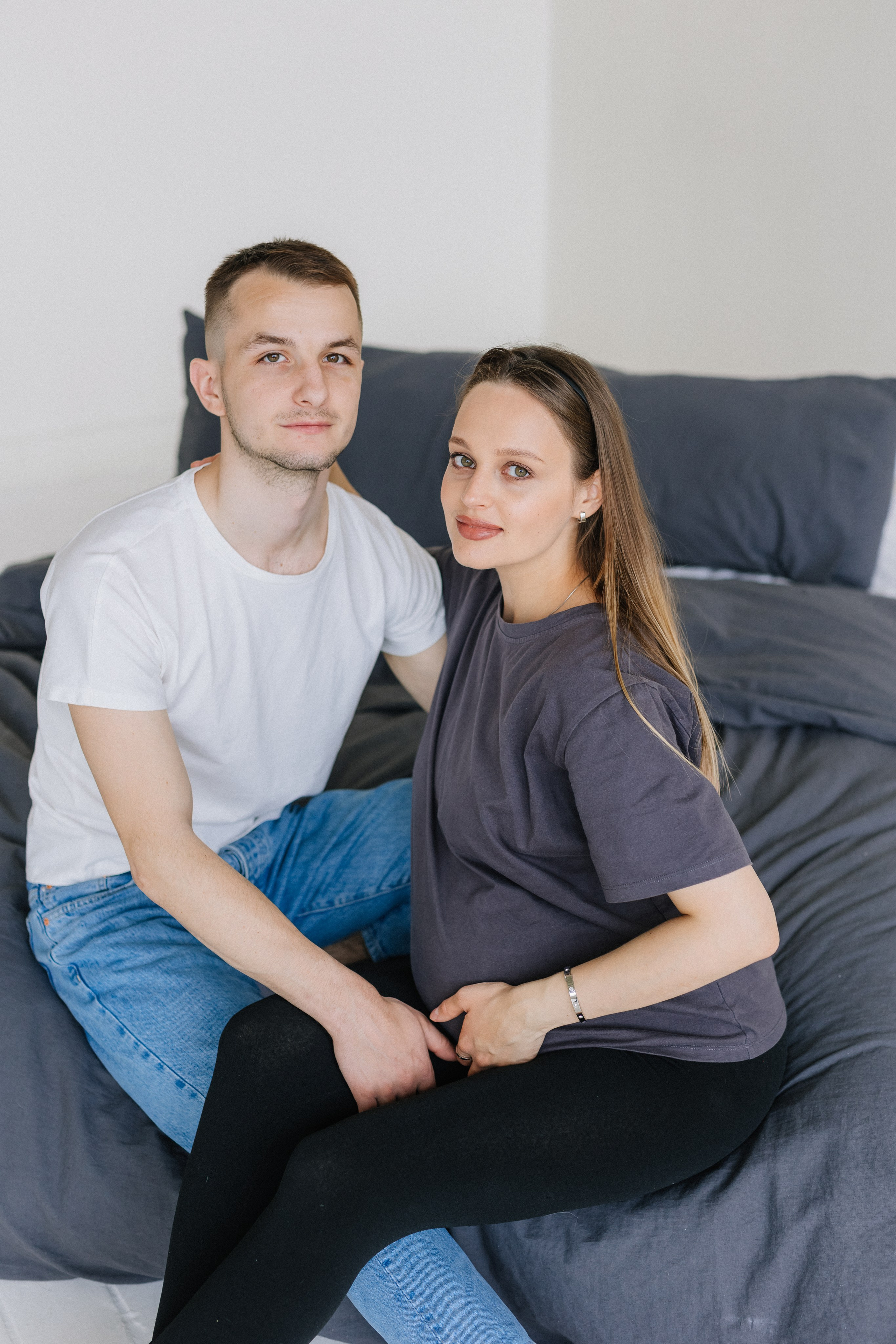 Беременность в интерьерном зале. Семейный фотограф Обнинск