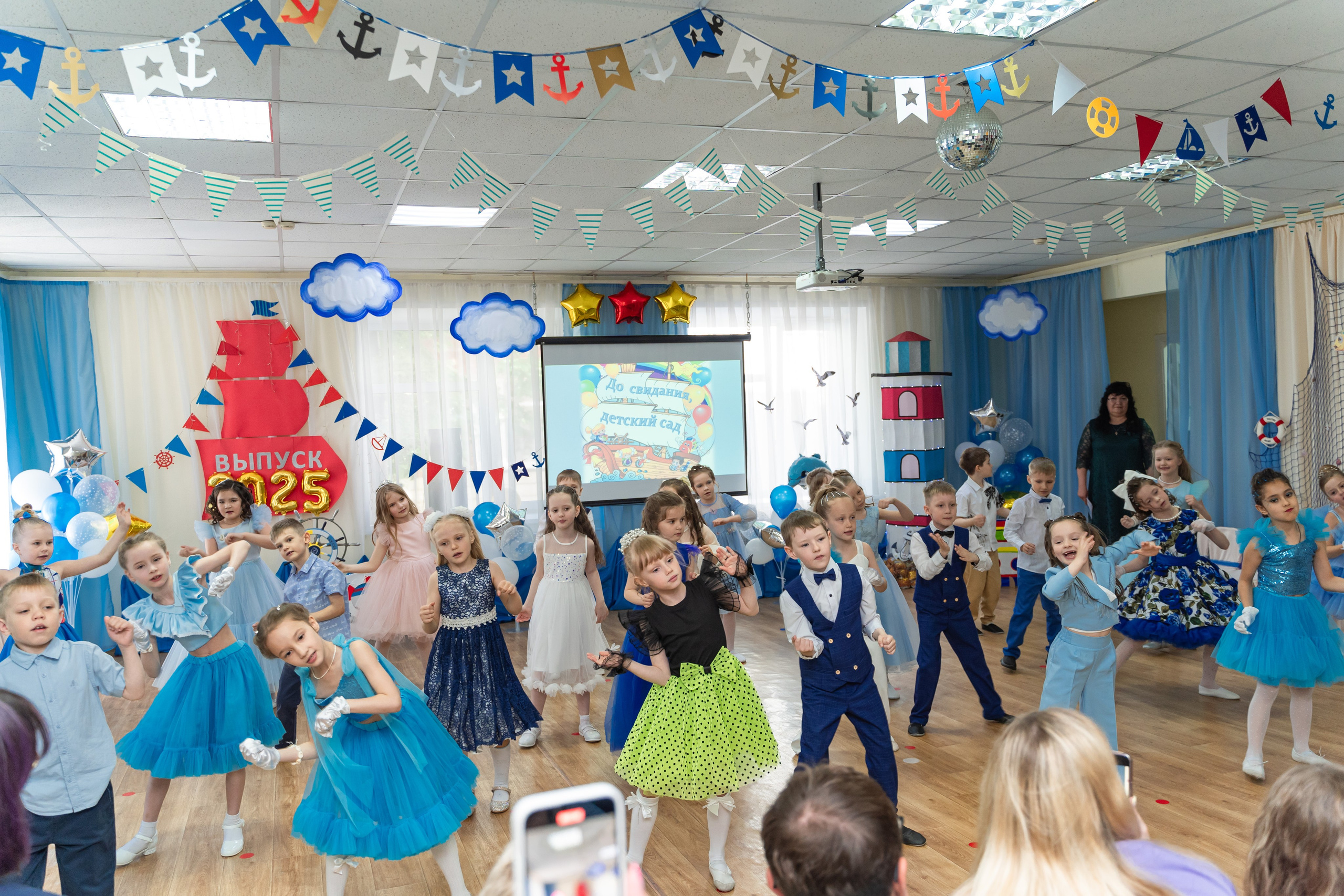 Фотосессия на Выпускной в детском саду. Свадебный и семейный фотограф в Омске Белозерова Александра
