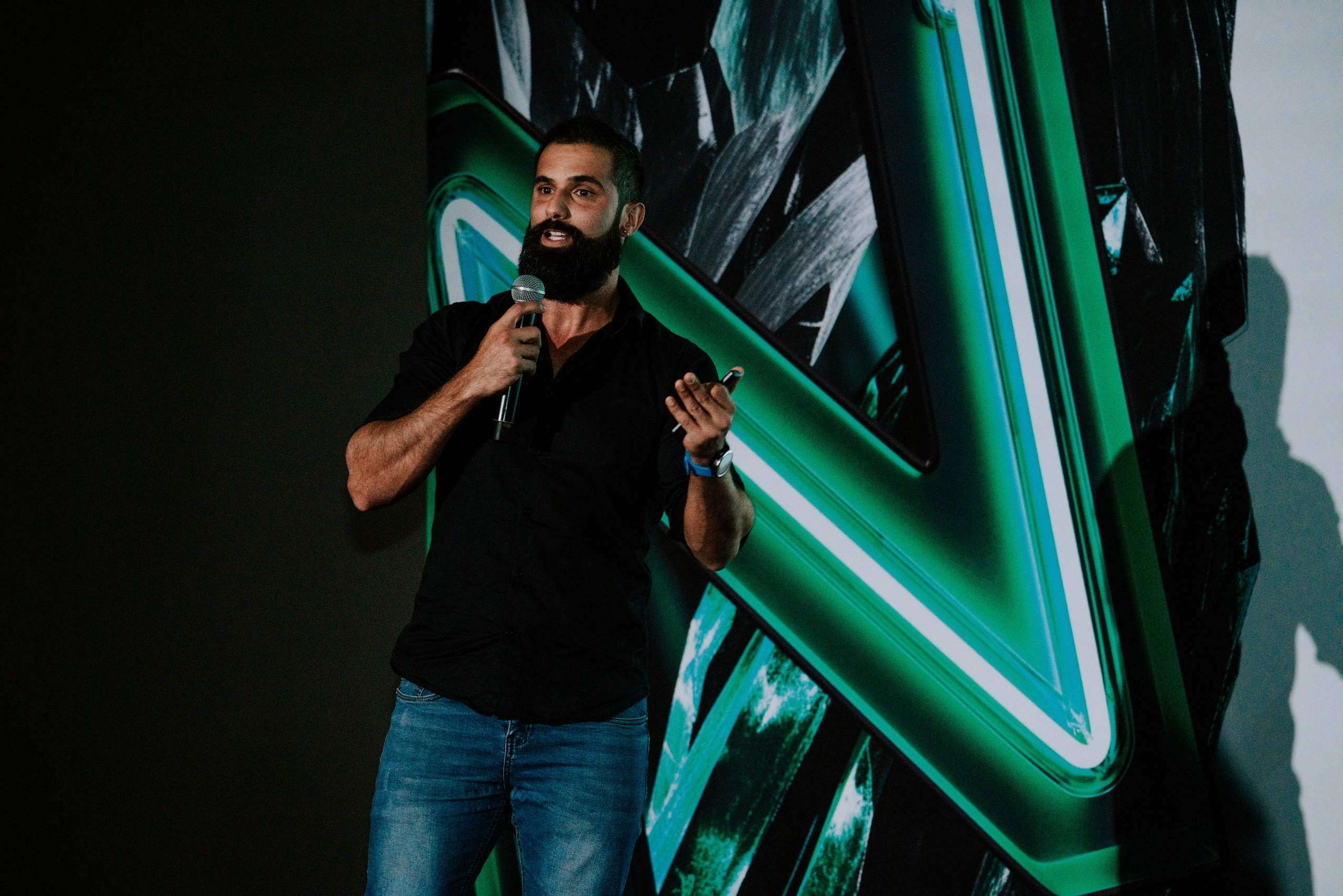 TRADERS DAY By NeomAAA Bogota. NeomAAA Funds Gallery