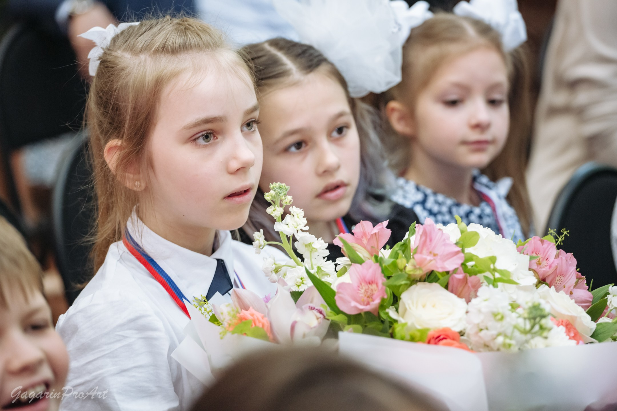 Репортаж в школе на выпускной. Фотограф на выпускной. GagarinProArt