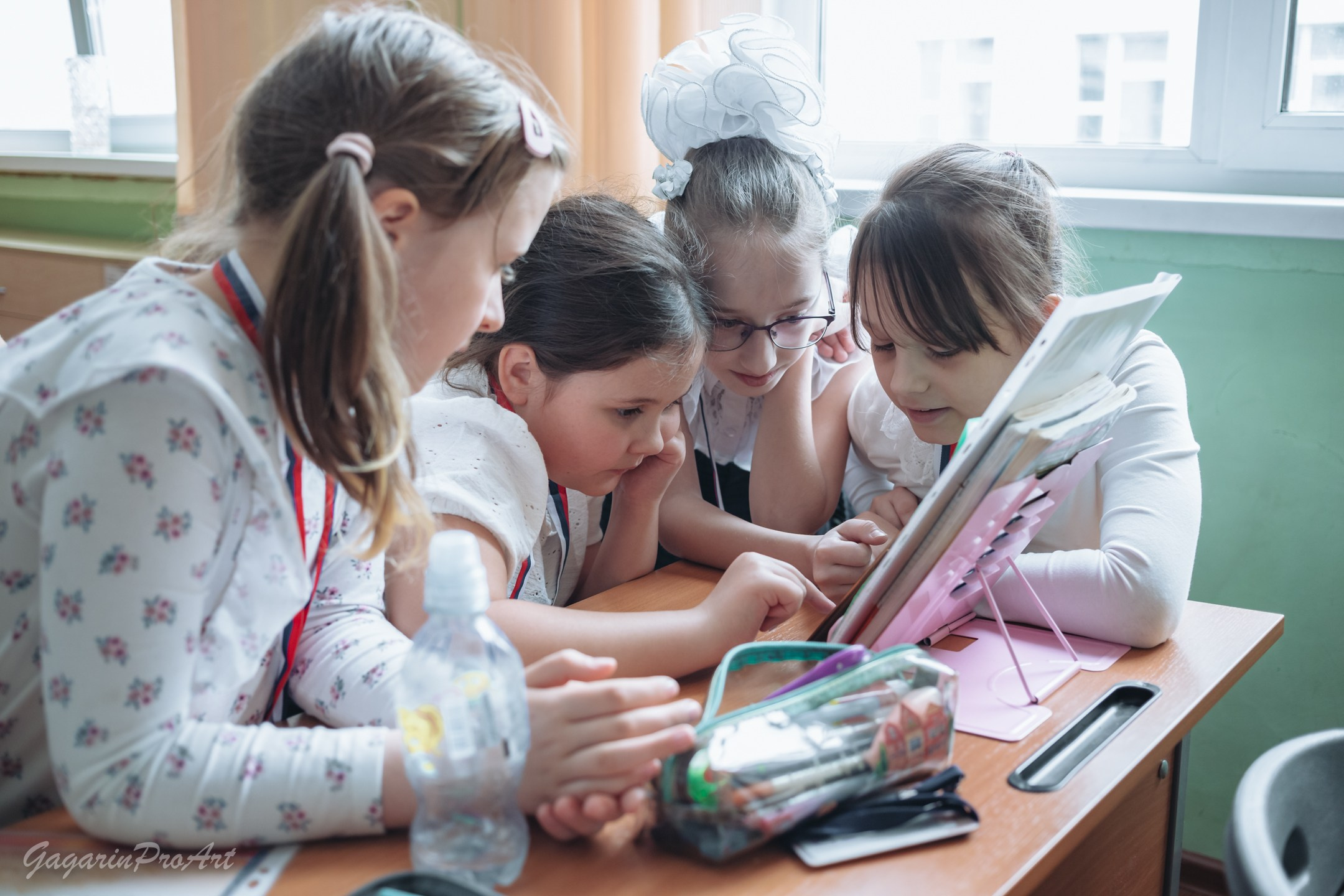 Репортаж в школе на выпускной. Фотограф на выпускной. GagarinProArt