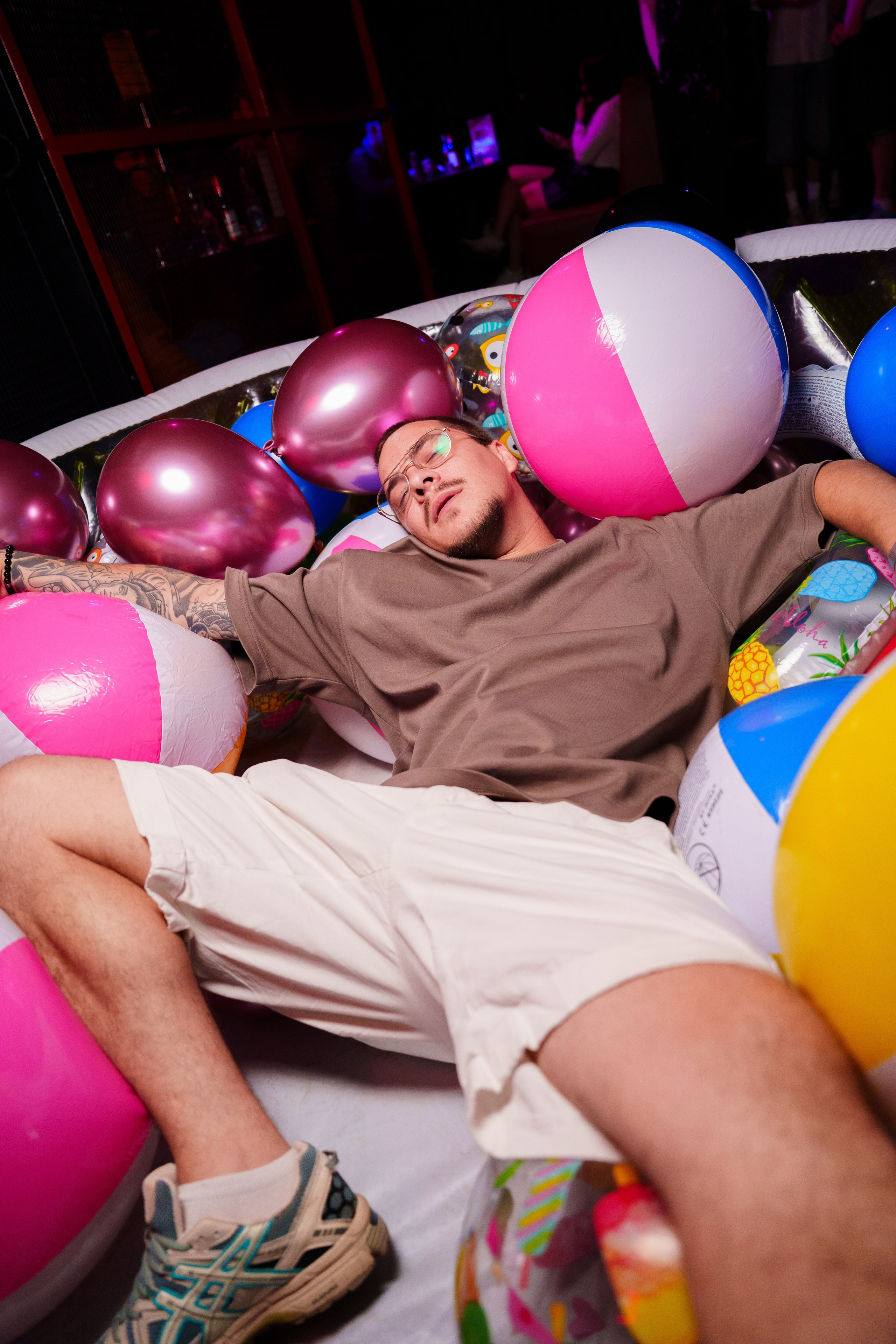 Бар «Ой, всё!». Фотограф Герман Лебедев — Тольятти