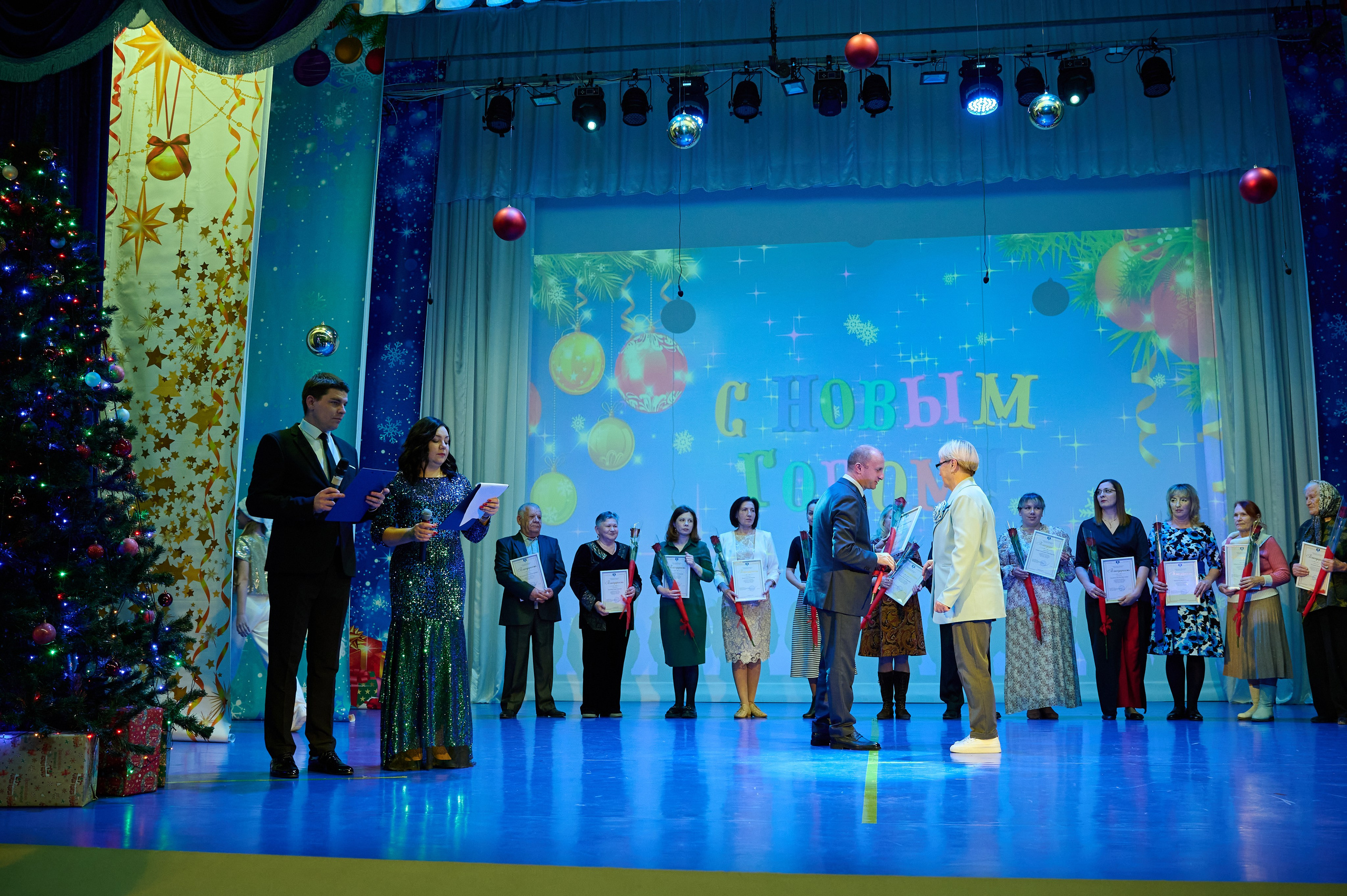 НГ концерт в Марьиной роще. Жизнь курорта Кабардинка в фотографиях