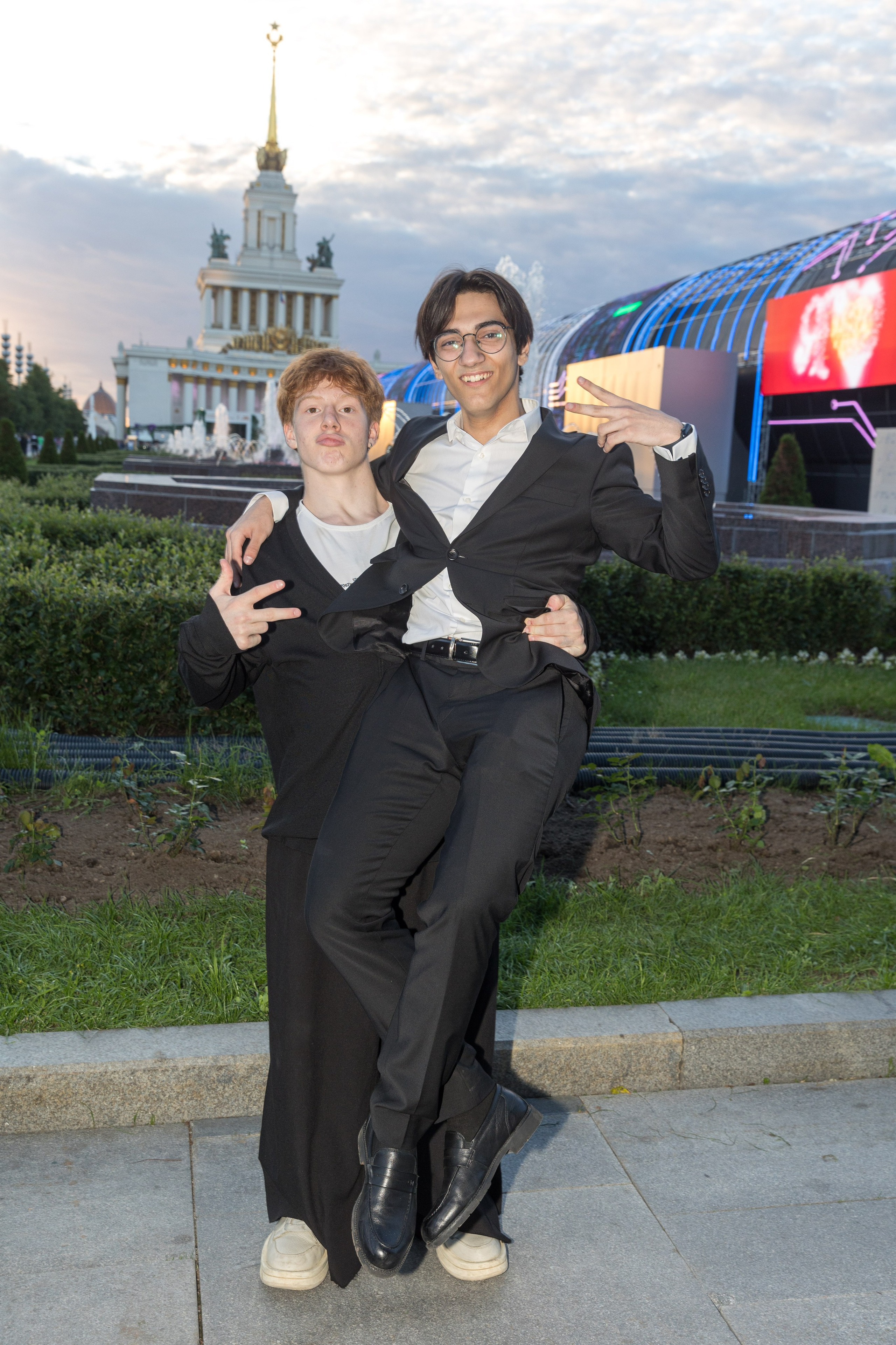 Прогулка перед выпускным. ВДНХ. Школьный фотограф в Москве Семенова Ирина