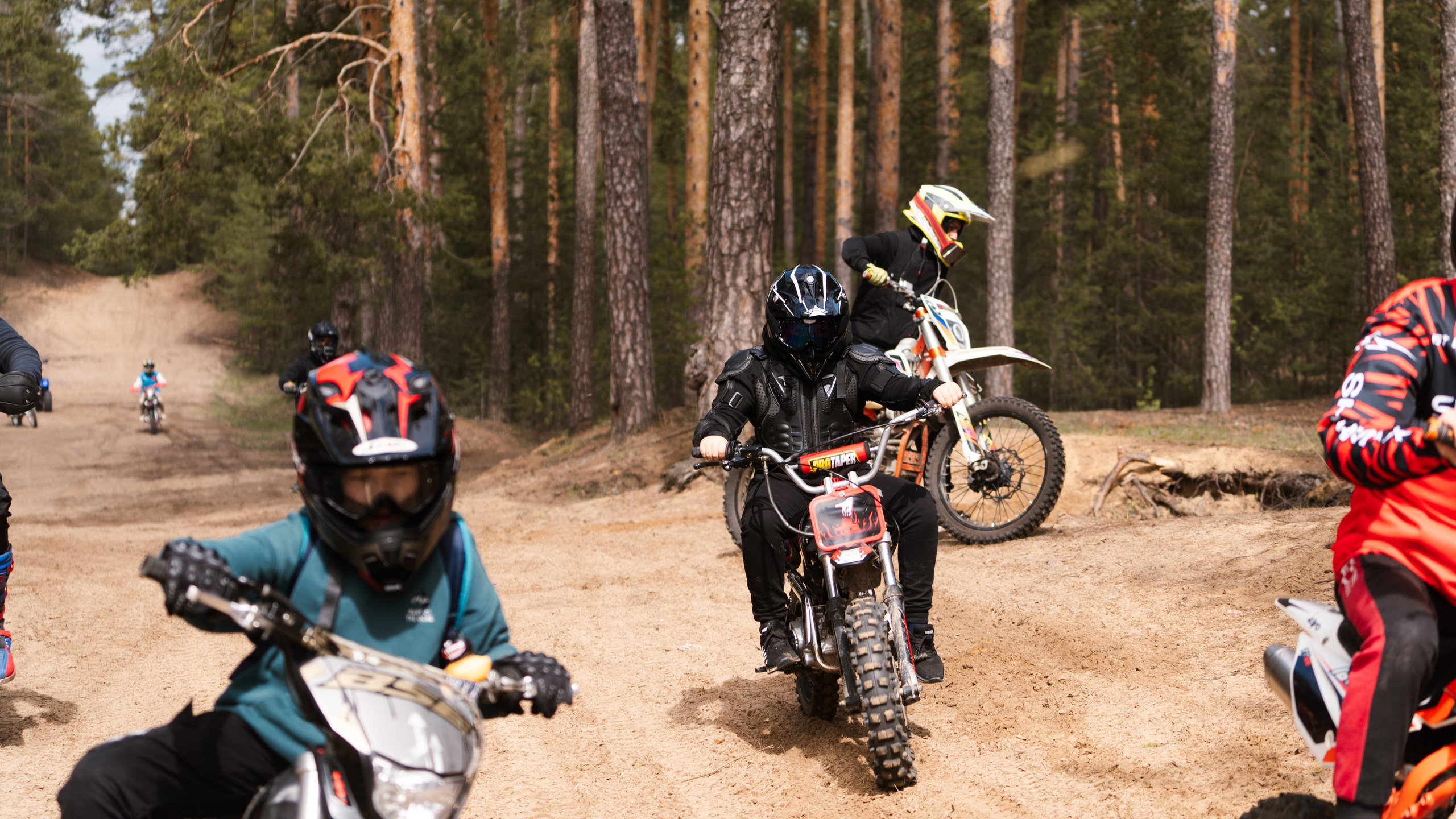 Мотокросс. Фотограф в СПБ Алмаз Камаев