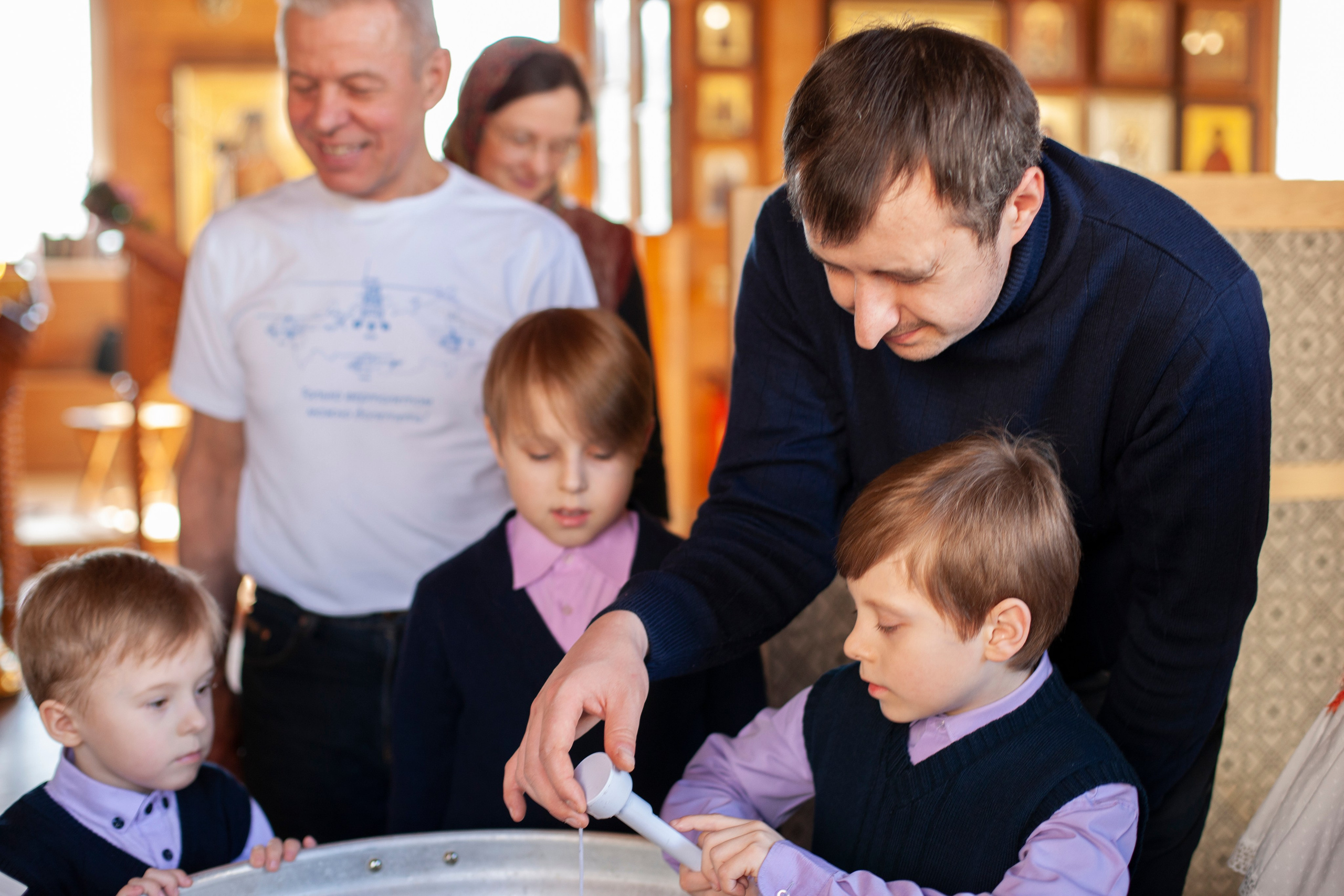 Крещение, стиль «Fuji Velvia 100». Фотограф на крещение/венчание