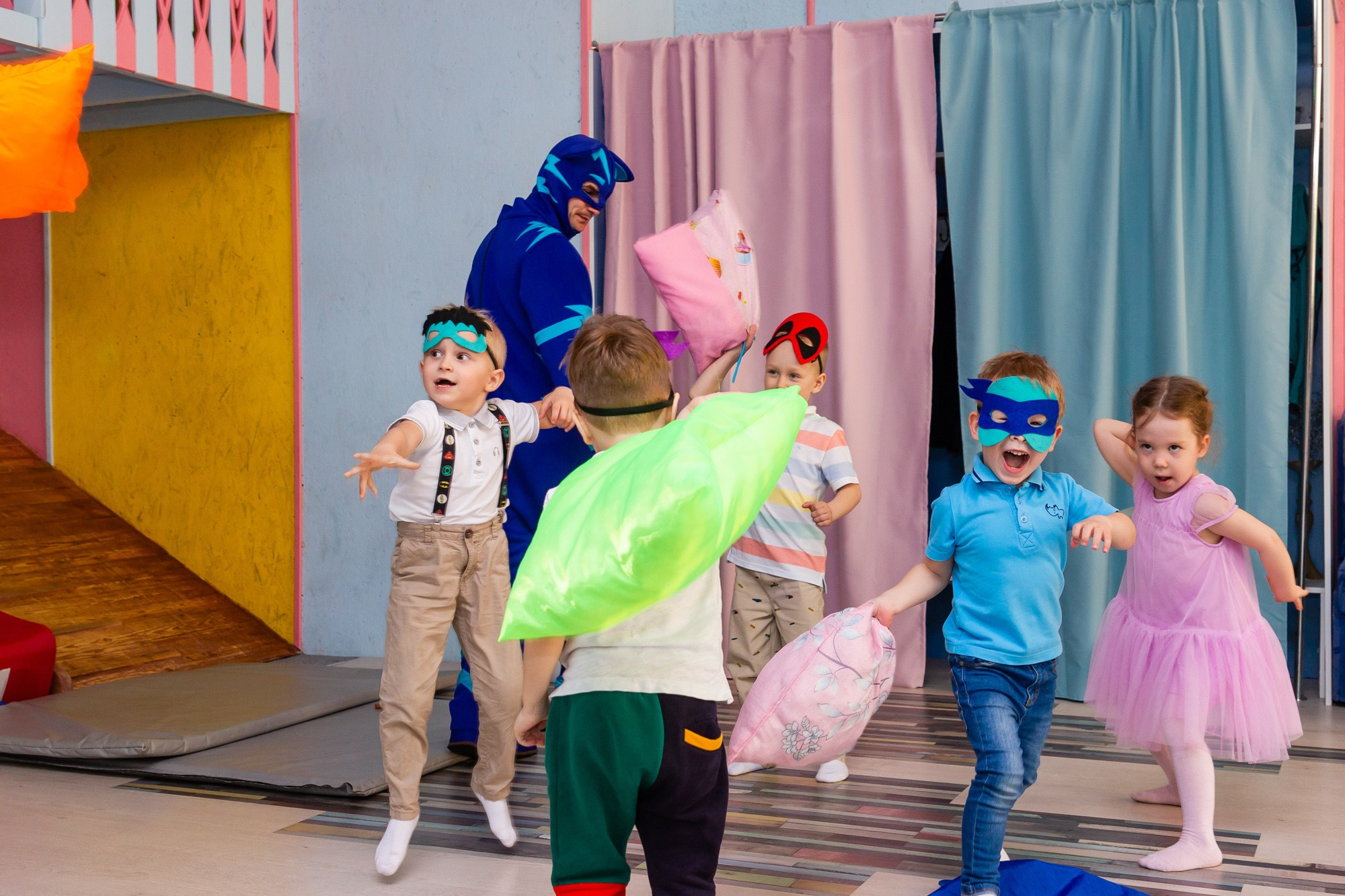 ДР Никиты в Castro club. Фотограф в Волгограде и Волжском Наталья Фирсова