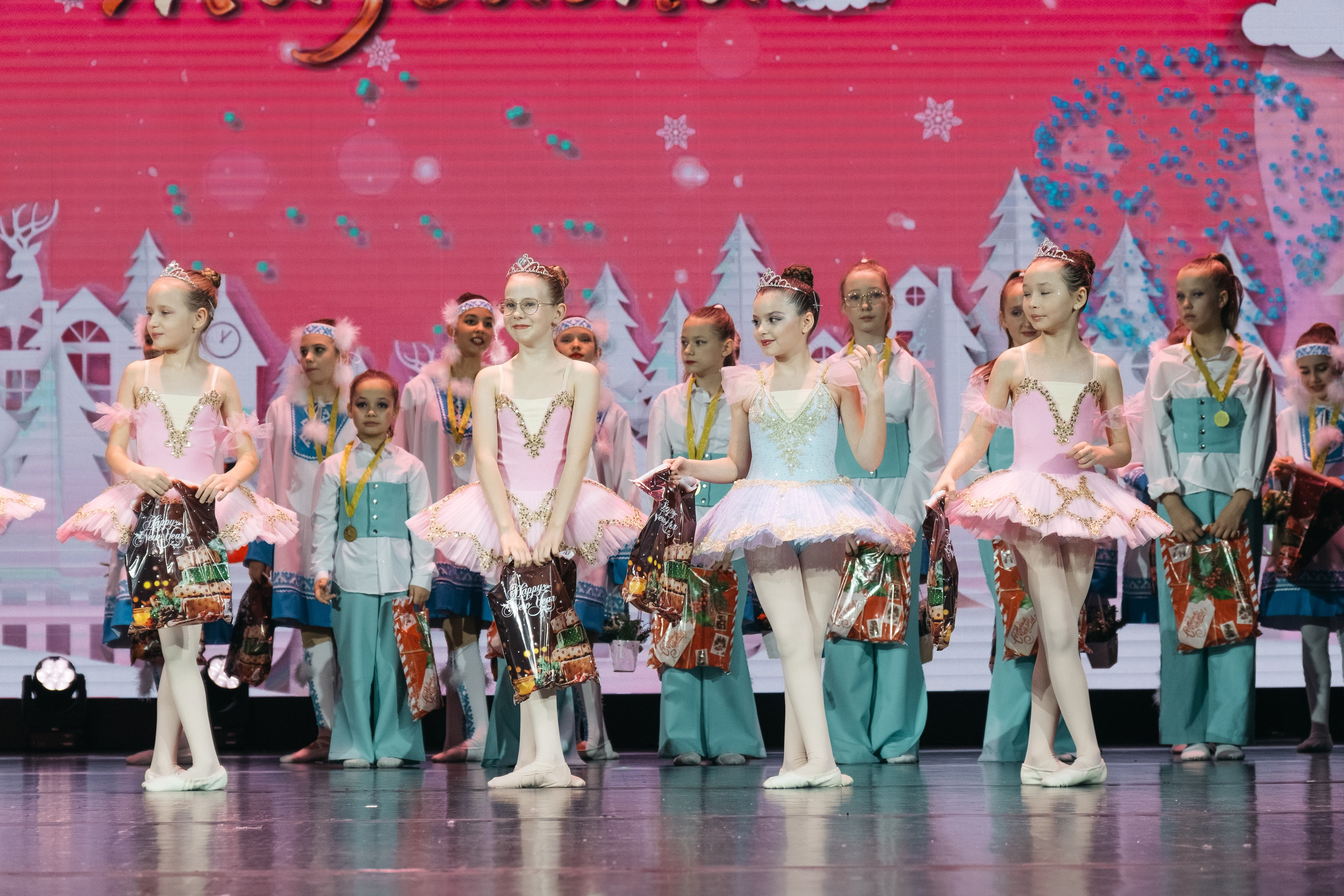 СурГУ 23.12.23. Репортажный и свадебный фотограф в Сургуте