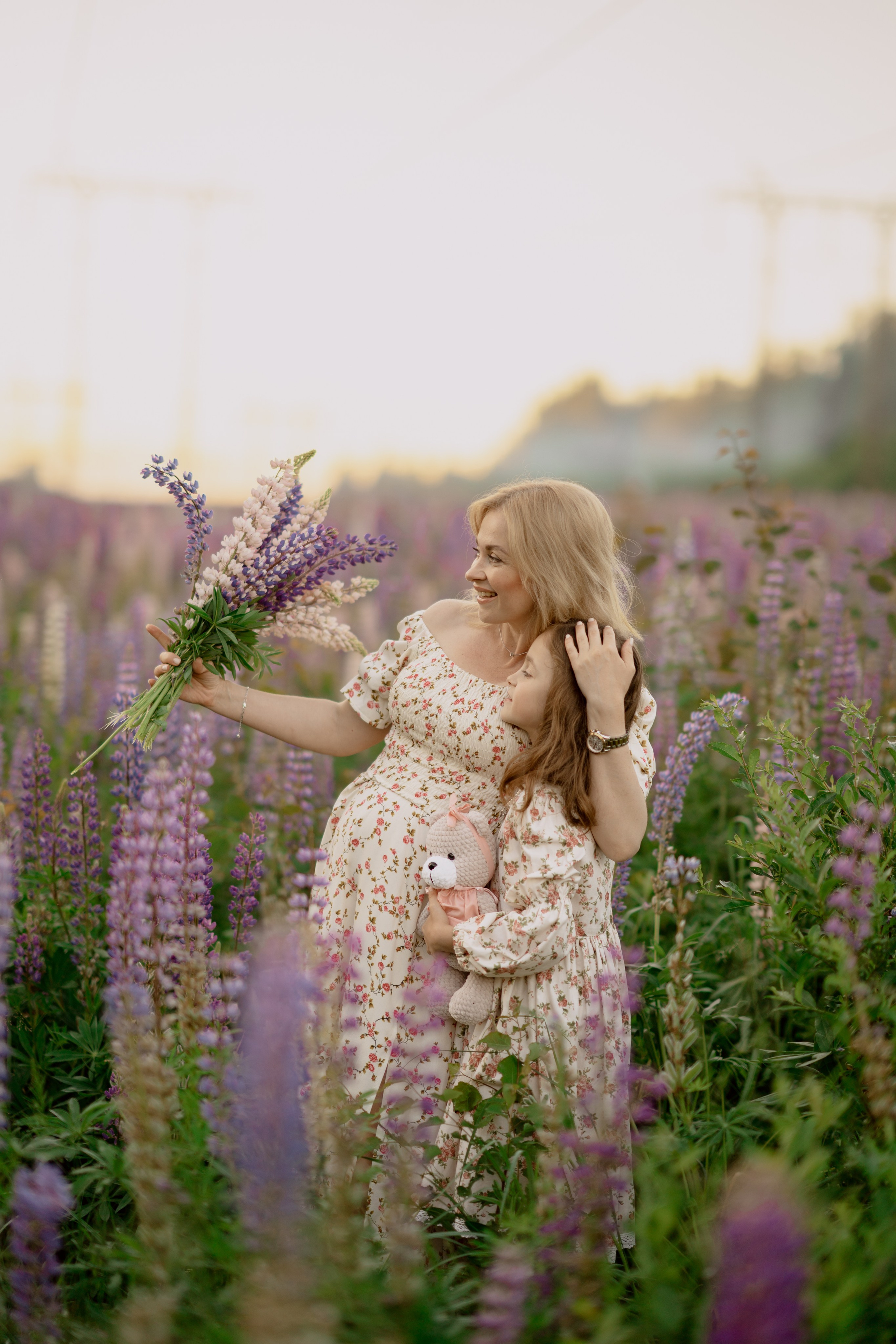 Ульяна с мамой Лизой в нежной фотосессии на природе. Семейный и детский фотограф в Сергиев Посаде, Хотьково Якимчук Любовь