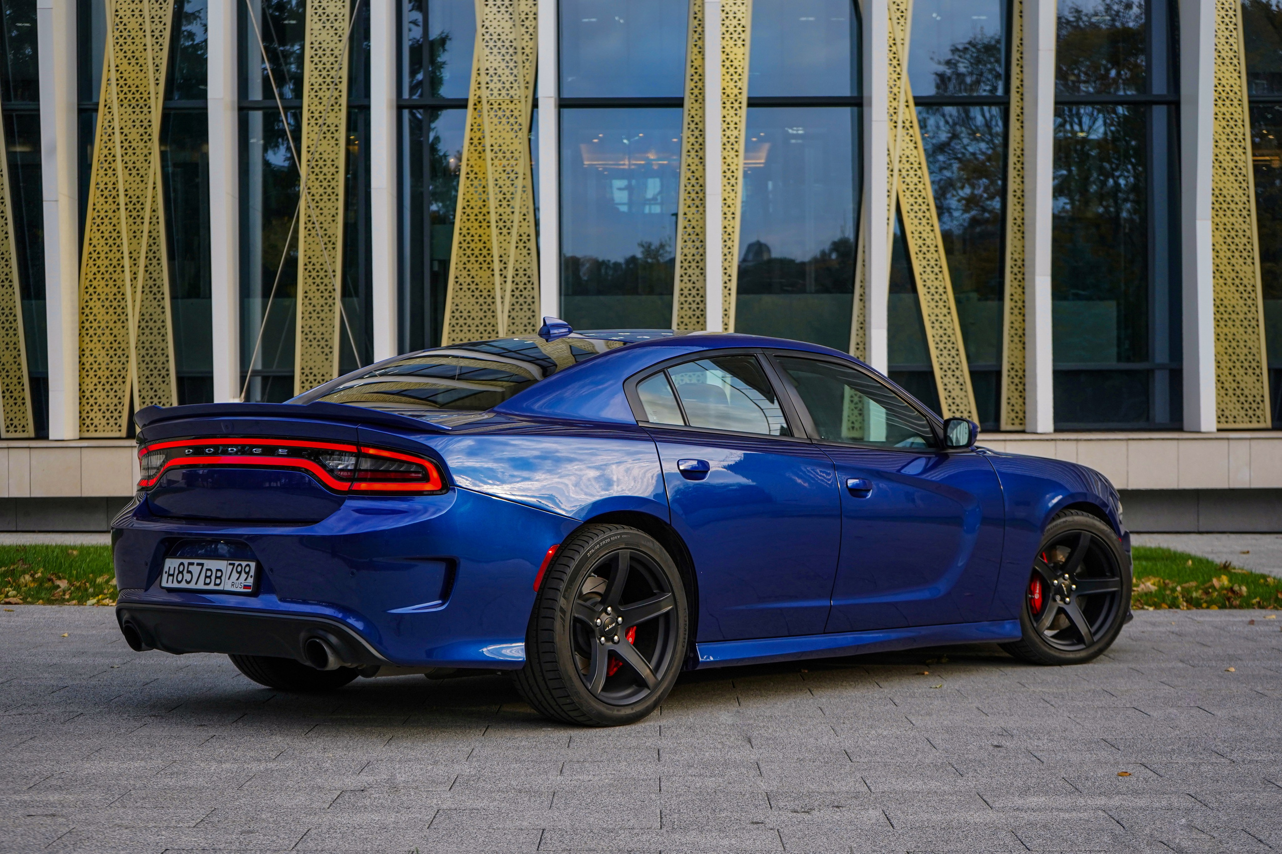 Dodge Charger Hellcat. Автомобильный фотограф Шакая Кирилл