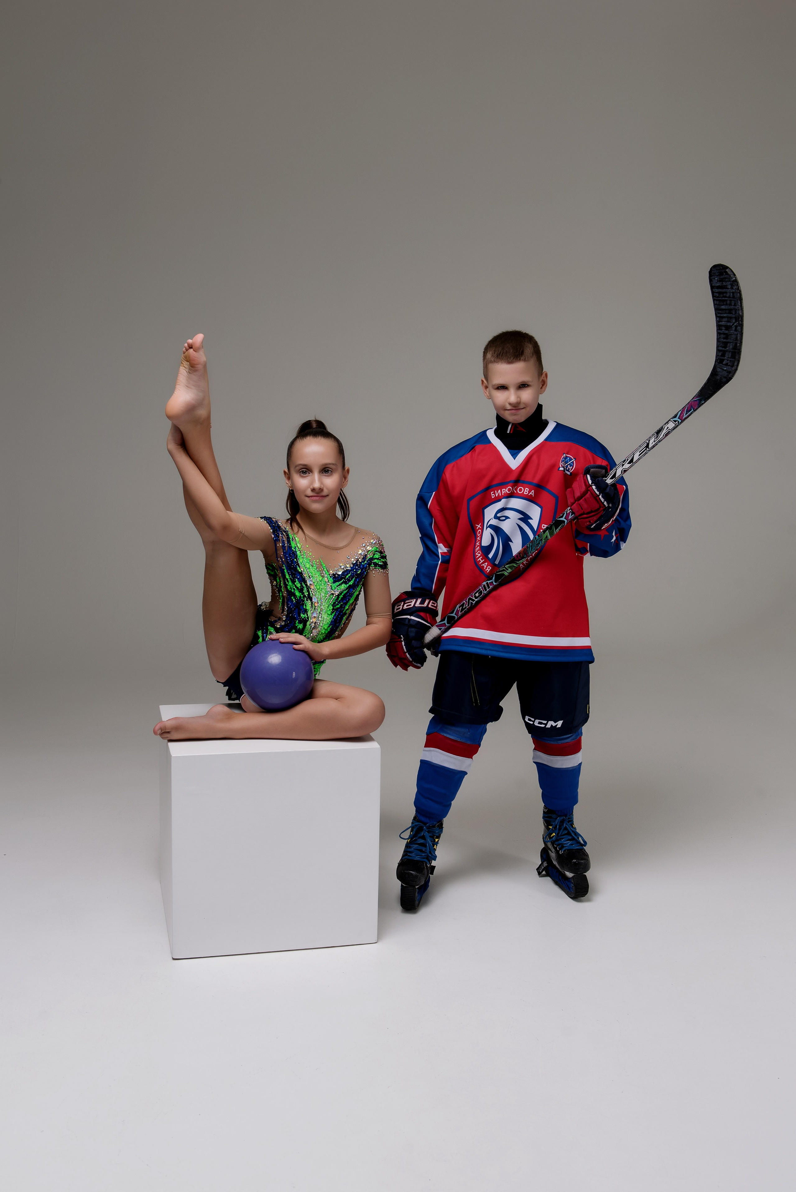 Хоккей — Гимнастика групповая съемка. Детский фотограф в Долгопрудном и Москве