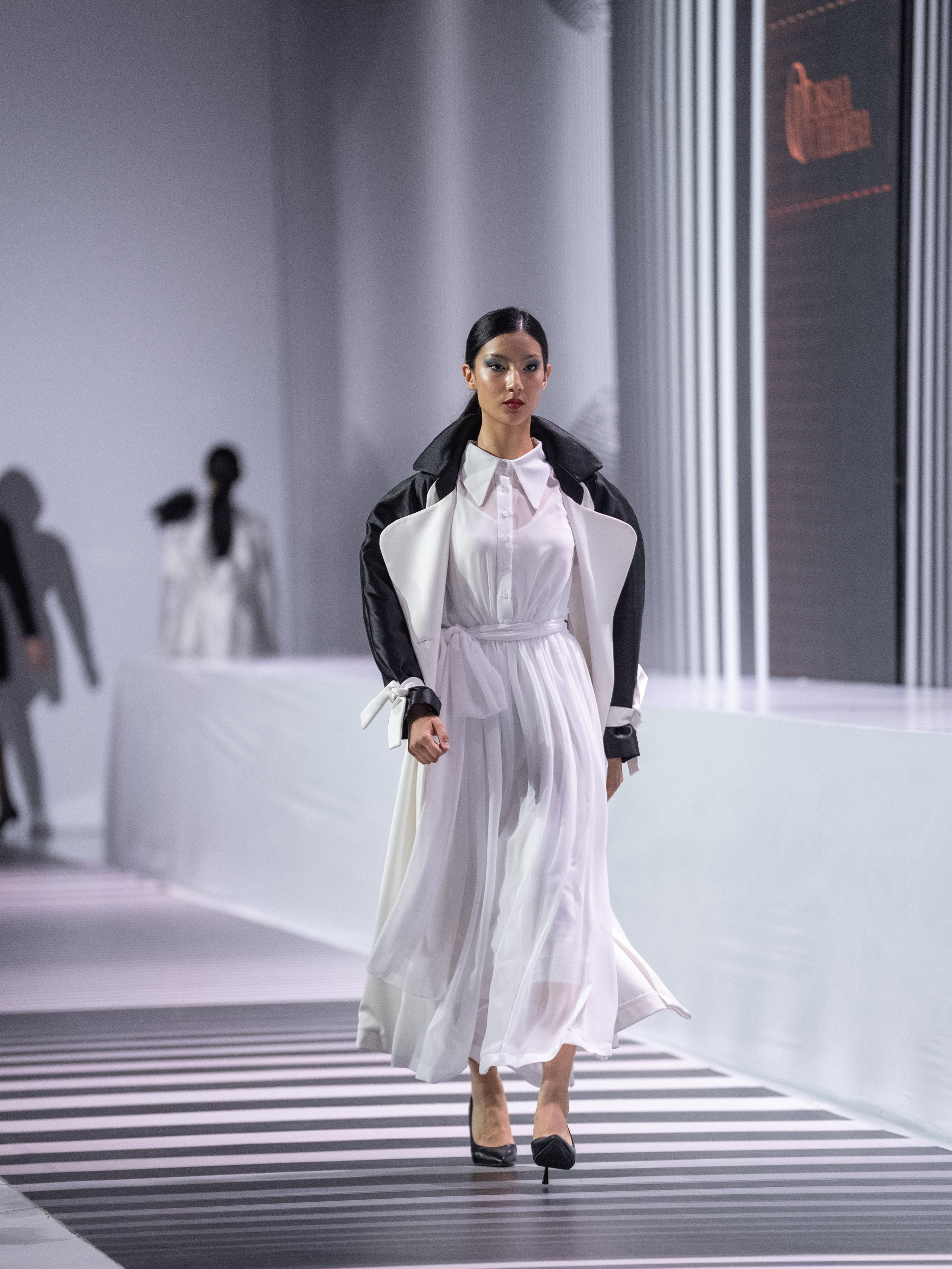 OKSANA UTELBAEVA. Сайт Алматинского НЮ АРТ, будуар и фэшн фотографа Дениса Карпенко