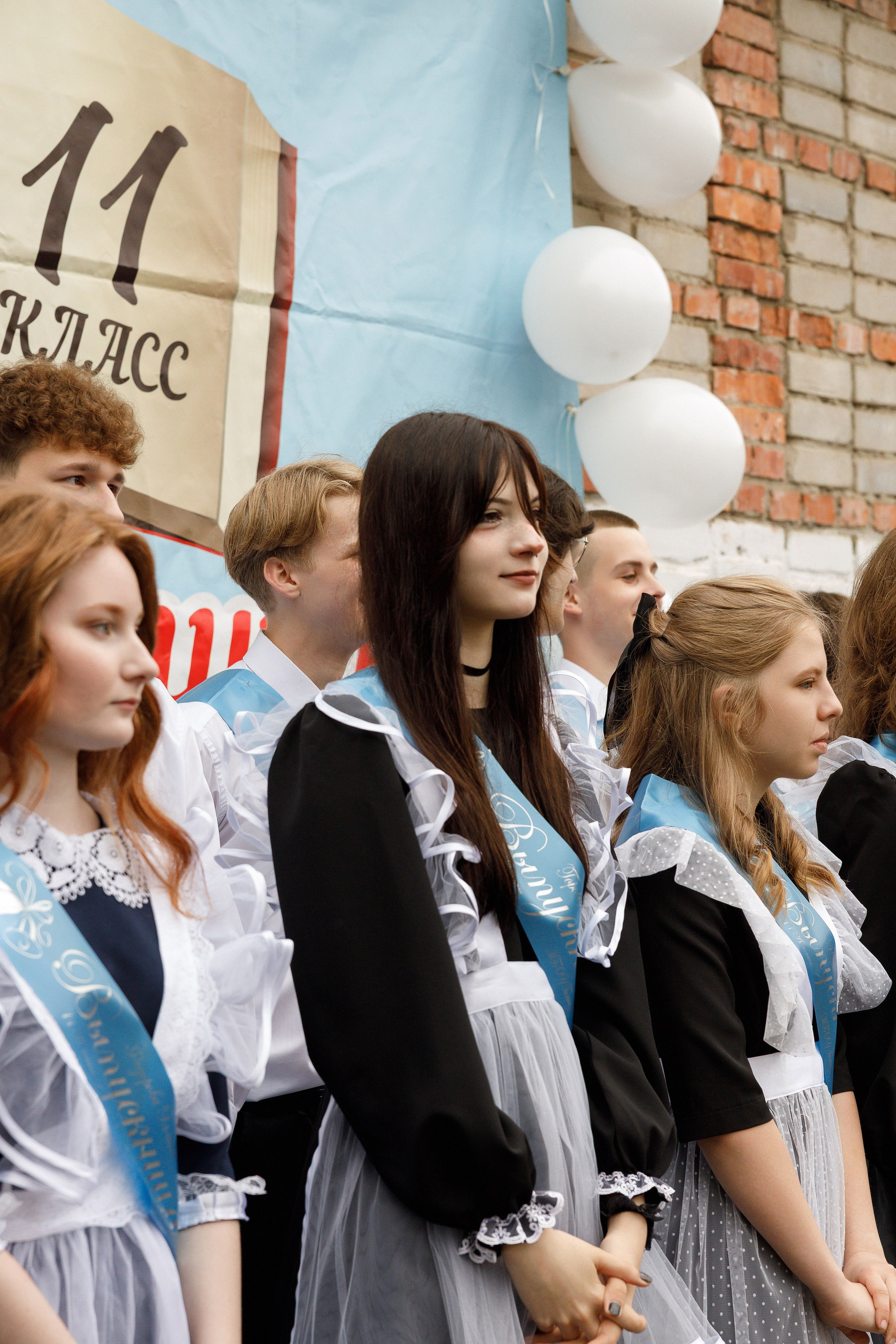 Последний звонок Гимназия Артем. Photoalbum-vl.ru