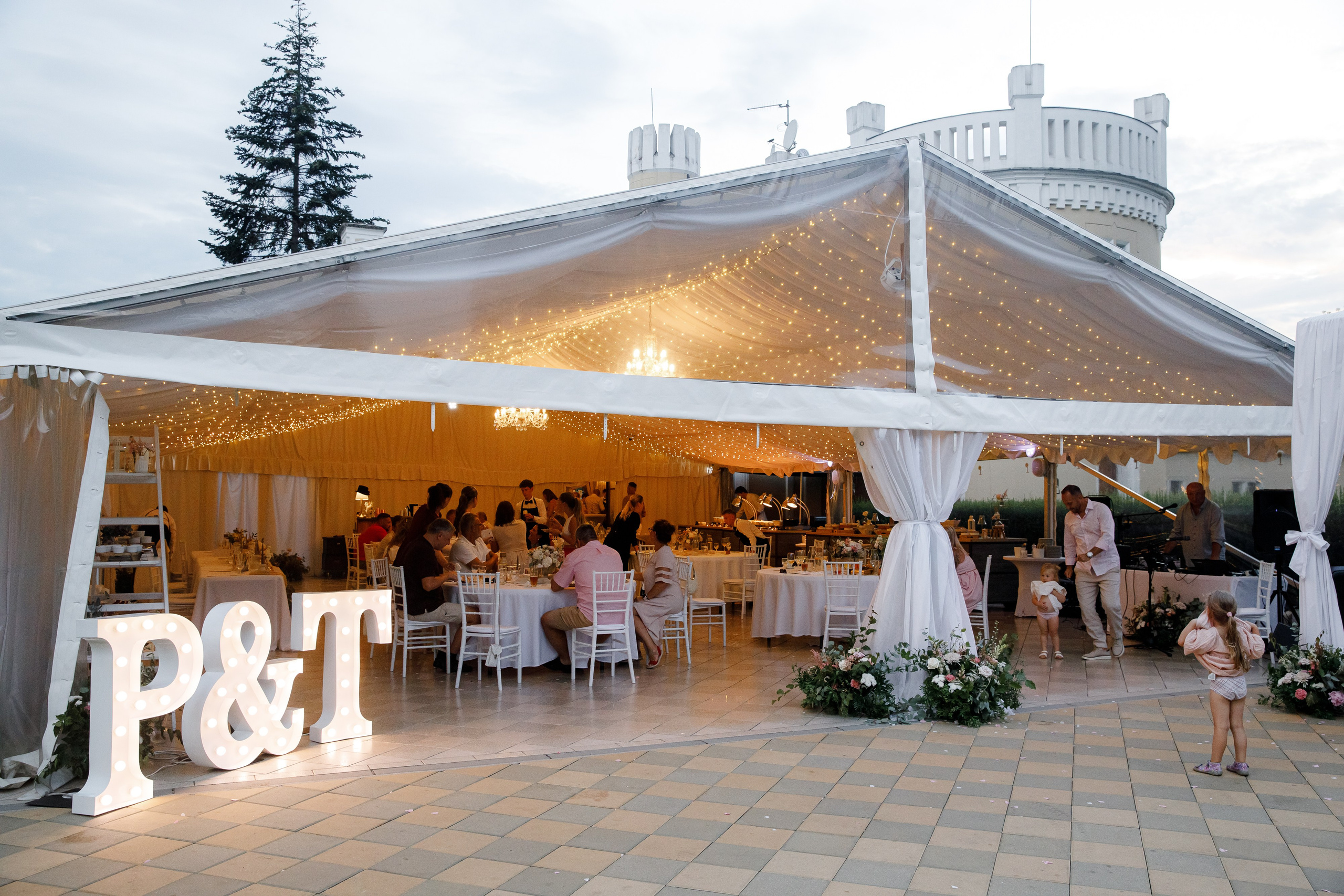 Petra & Tomáš. Wedding Photographer