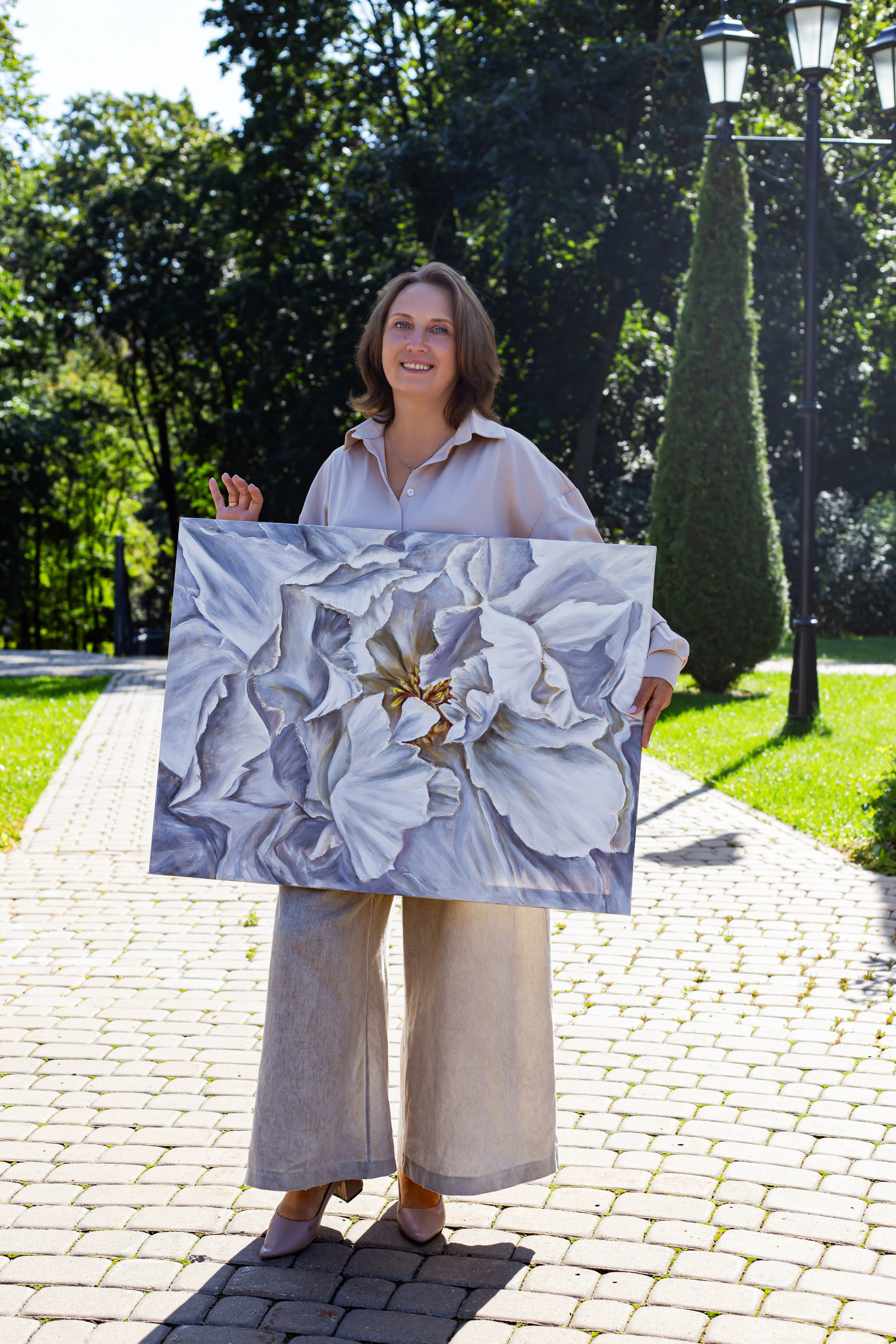 Небо отражается в глазах художницы. Фотограф Тула