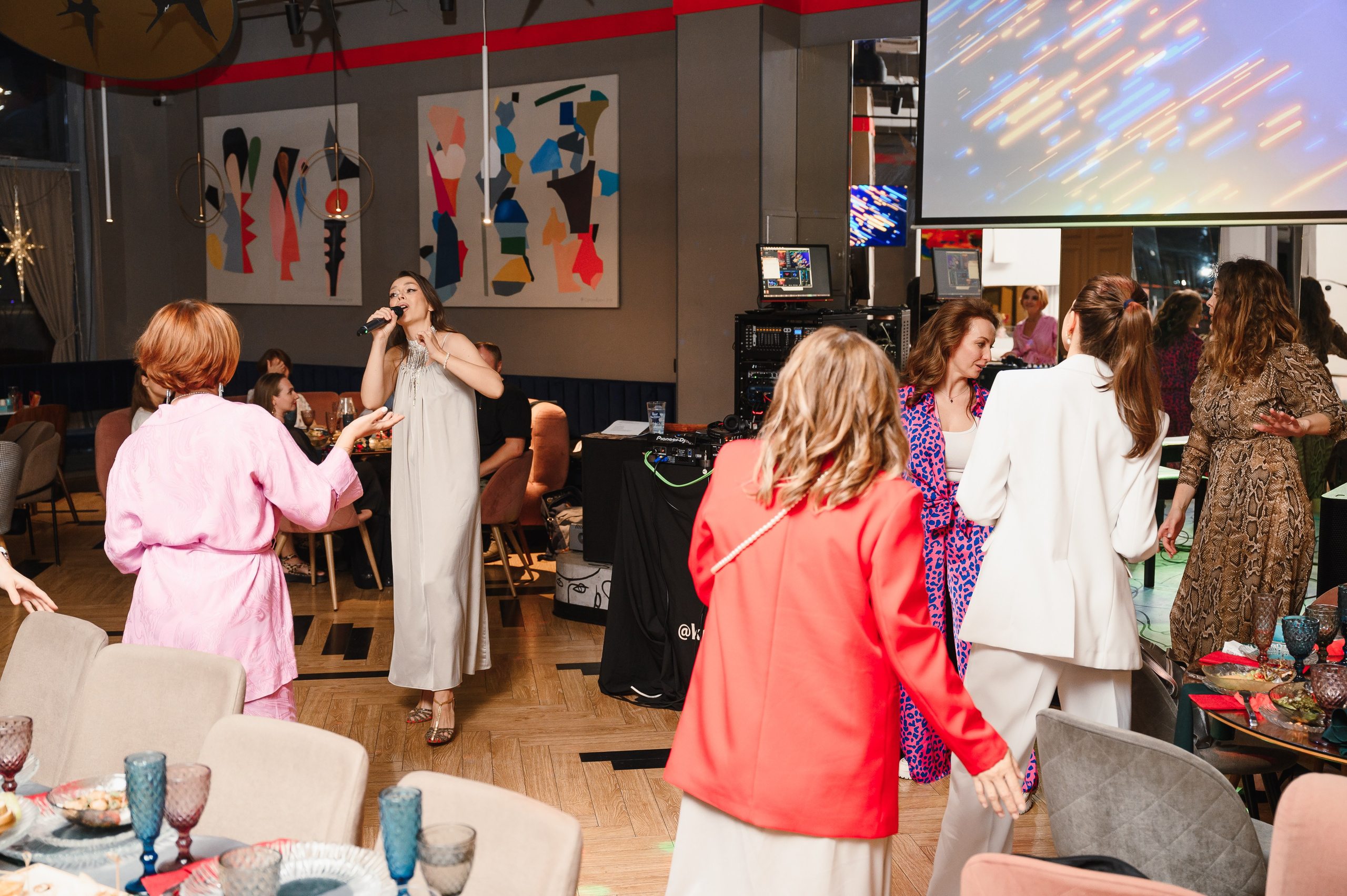 День рождения в формате выступления. Wedding and family photographer USA