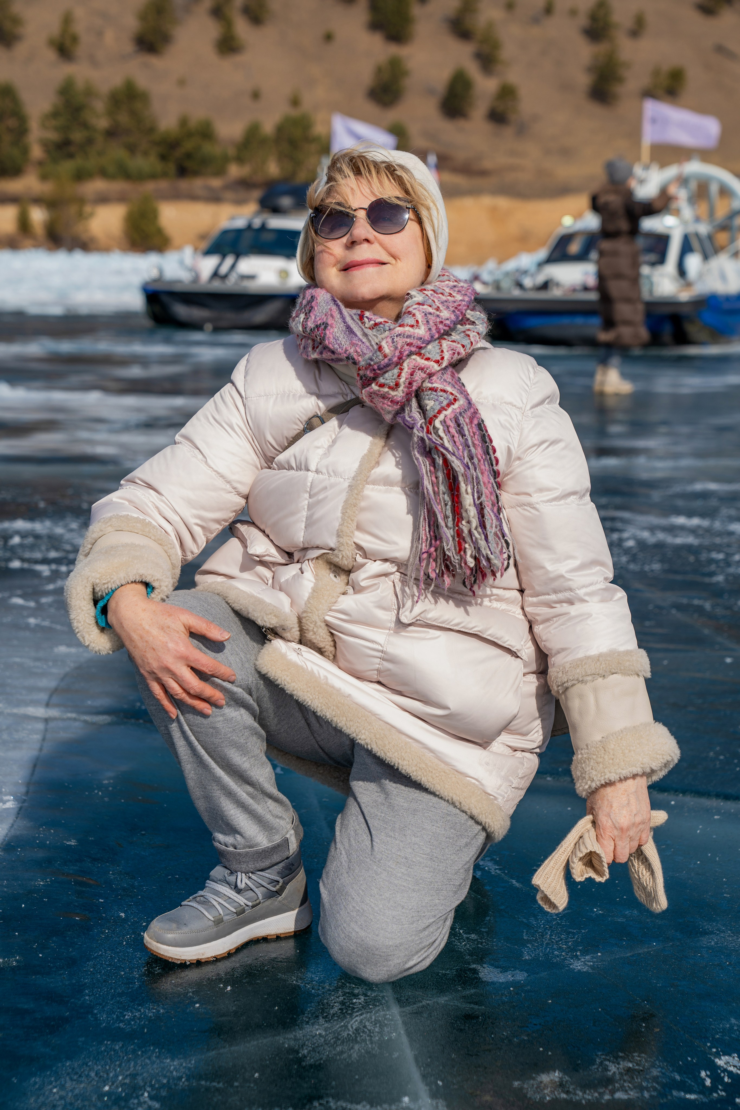 Байкал. Листвянка. Прогулка на Хивусах. Занимаюсь профессиональной фотографией и живу рядом с Байкалом. Работаю в разных жанрах