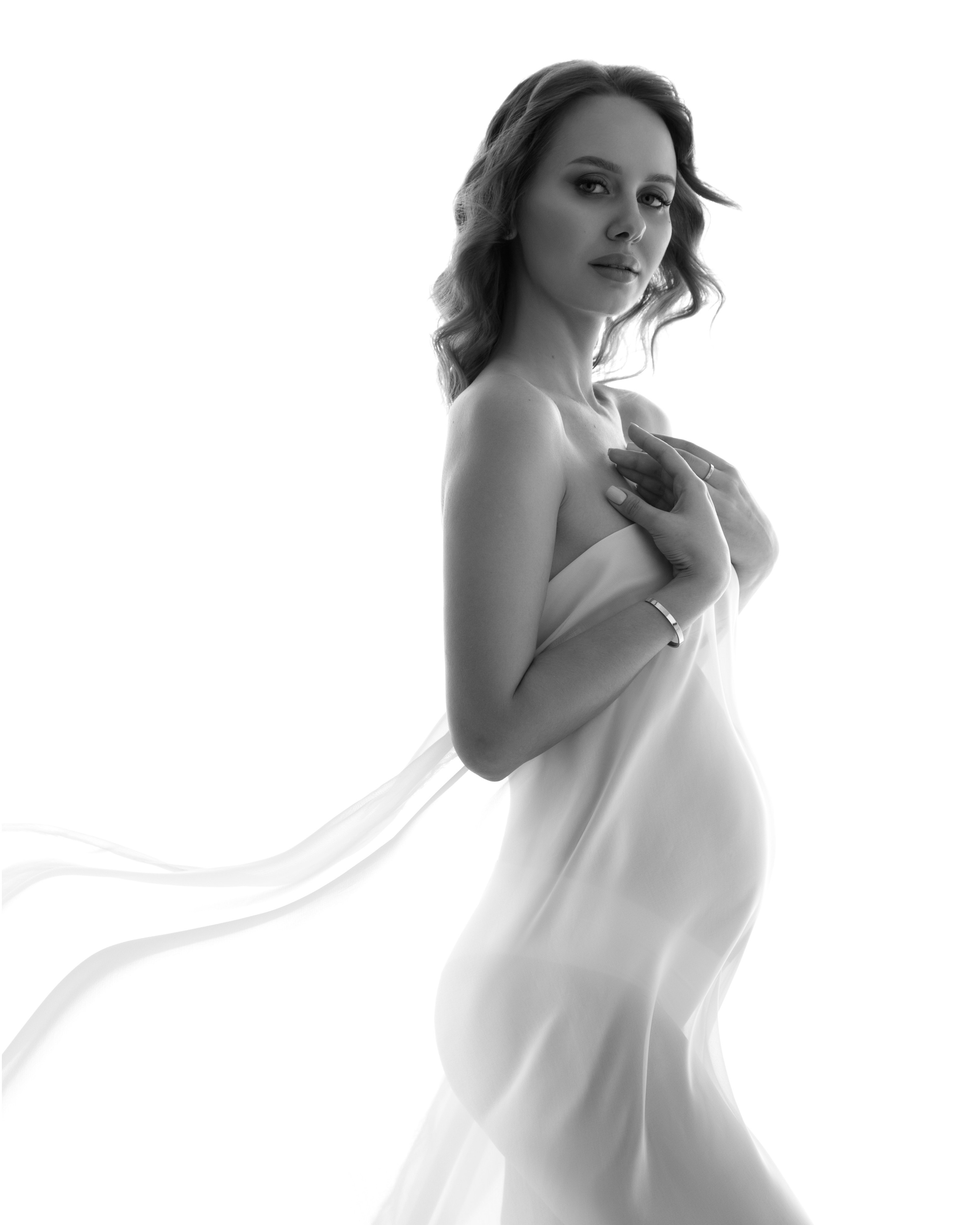 Фотосессия беременности Тюмень. Фотограф в стиле минимализм Тюмень