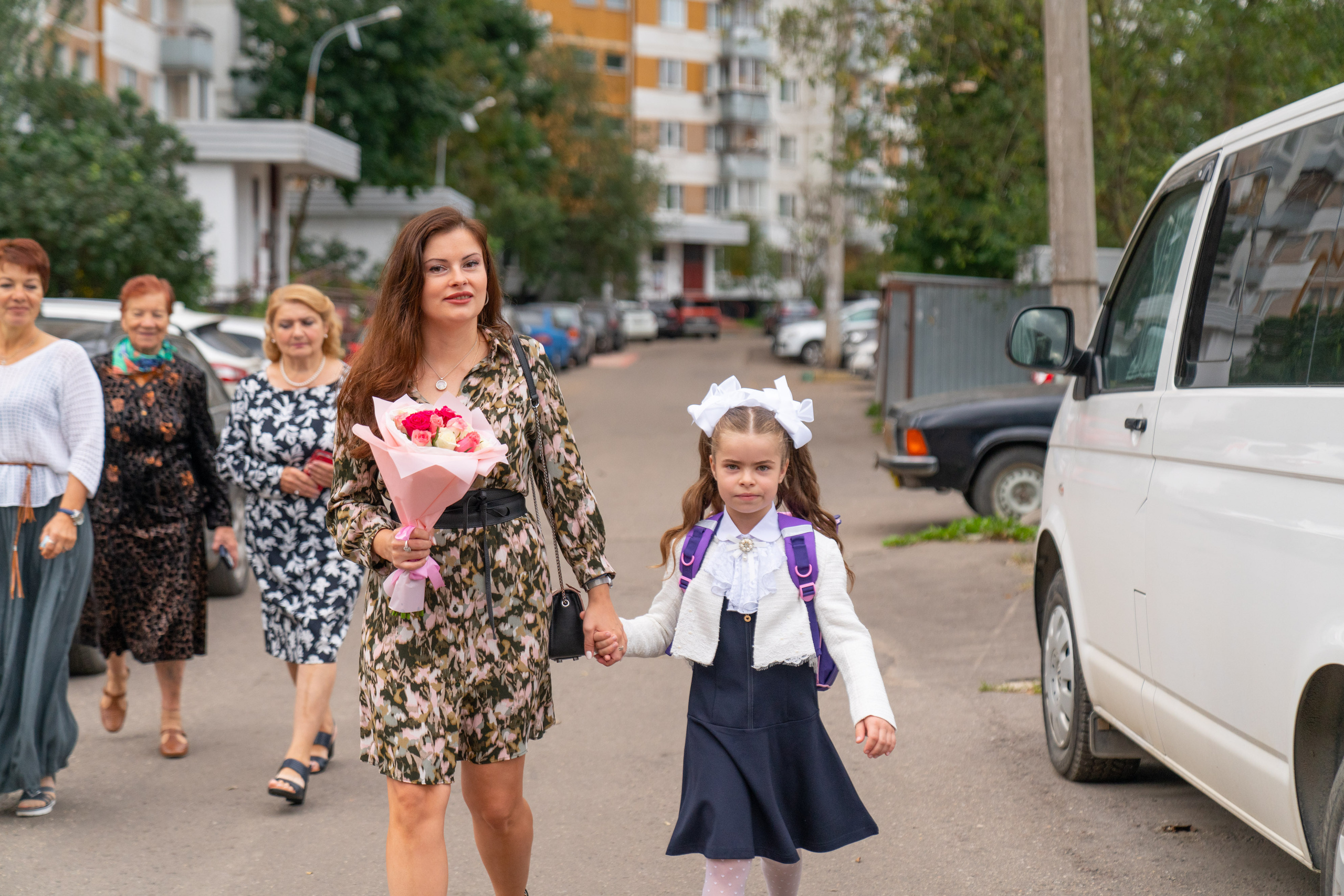 Первый раз в Первый Класс или здравствуй школа — Алиса. Фотограф — видеограф в Москве Дмитрий Менделеев