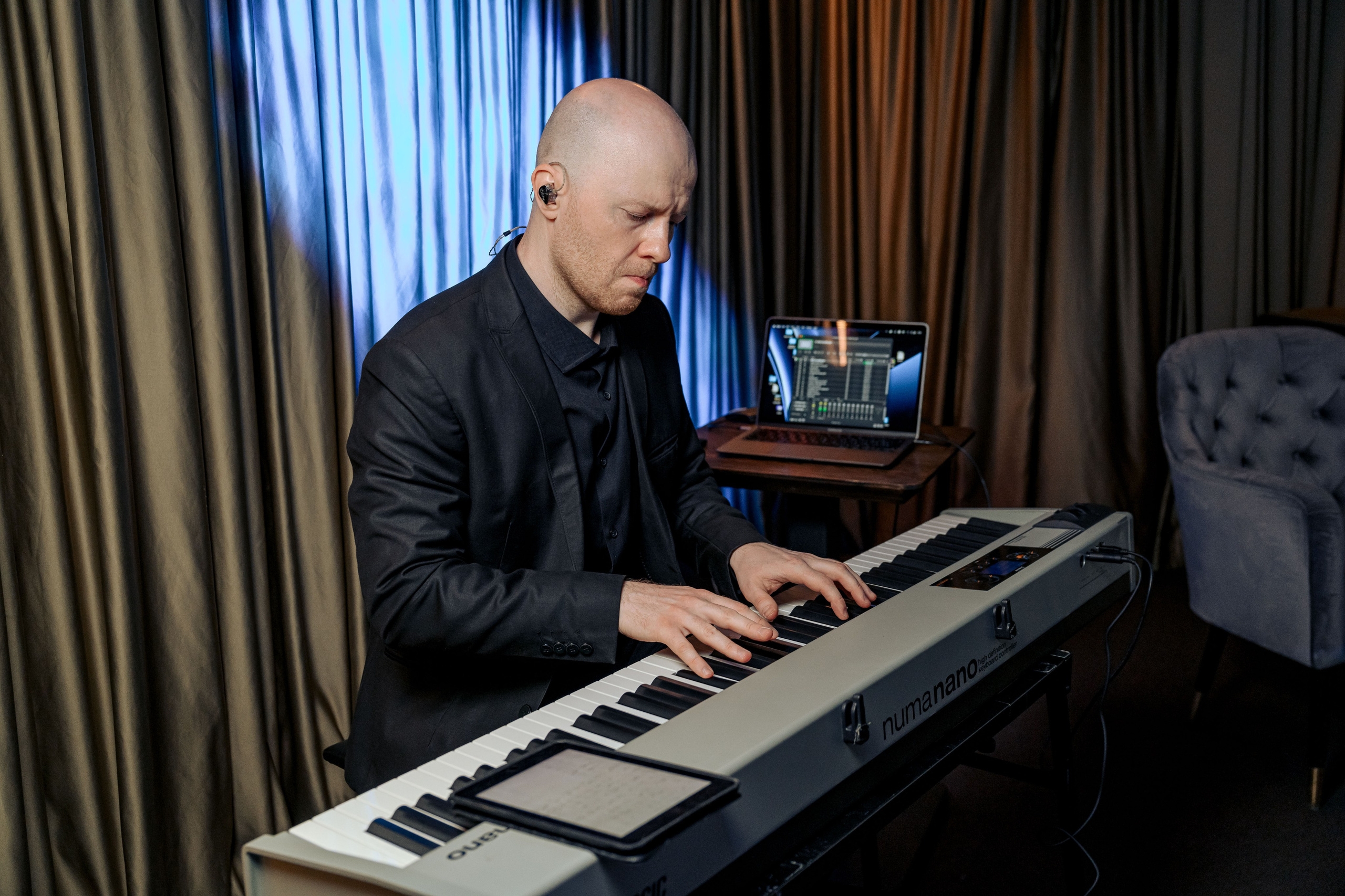 Happy Birthday. Максим Комаров — Профессиональный фотограф